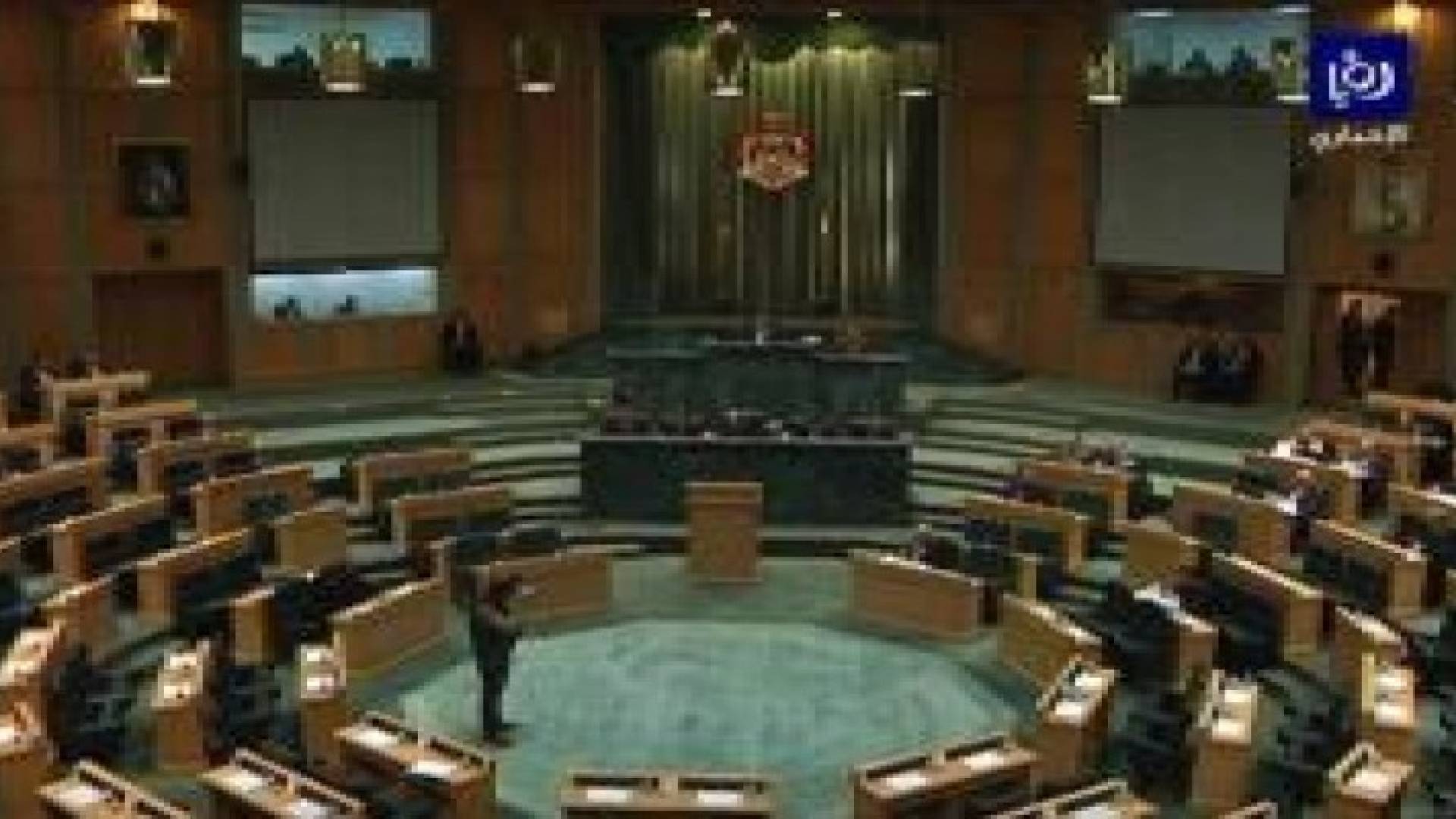 لجنة الطاقة النيابية تطالب الحكومة إعادة النظر بآلية تسعيرة المحروقات