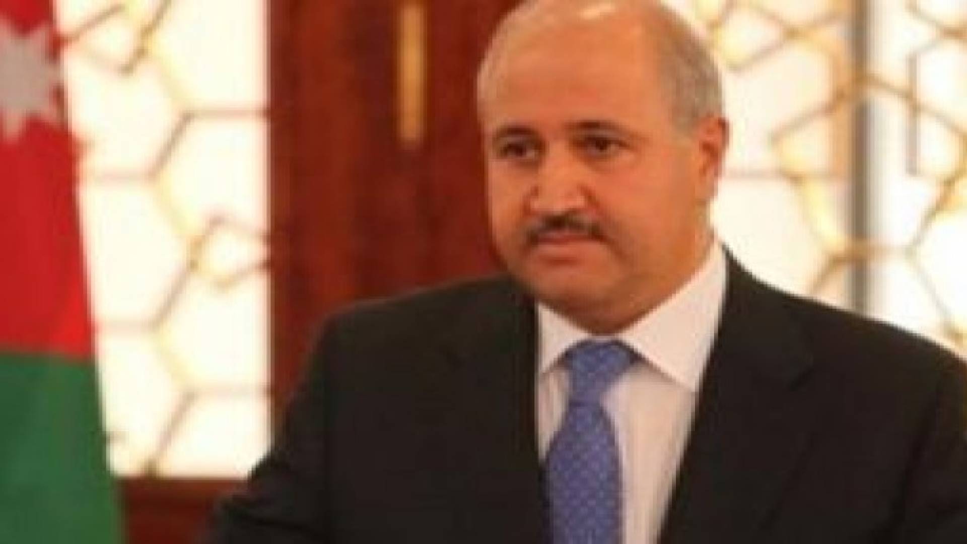 وزير المياه يدشن مشروع إعادة تأهيل وتطوير محطة ضخ اسميه