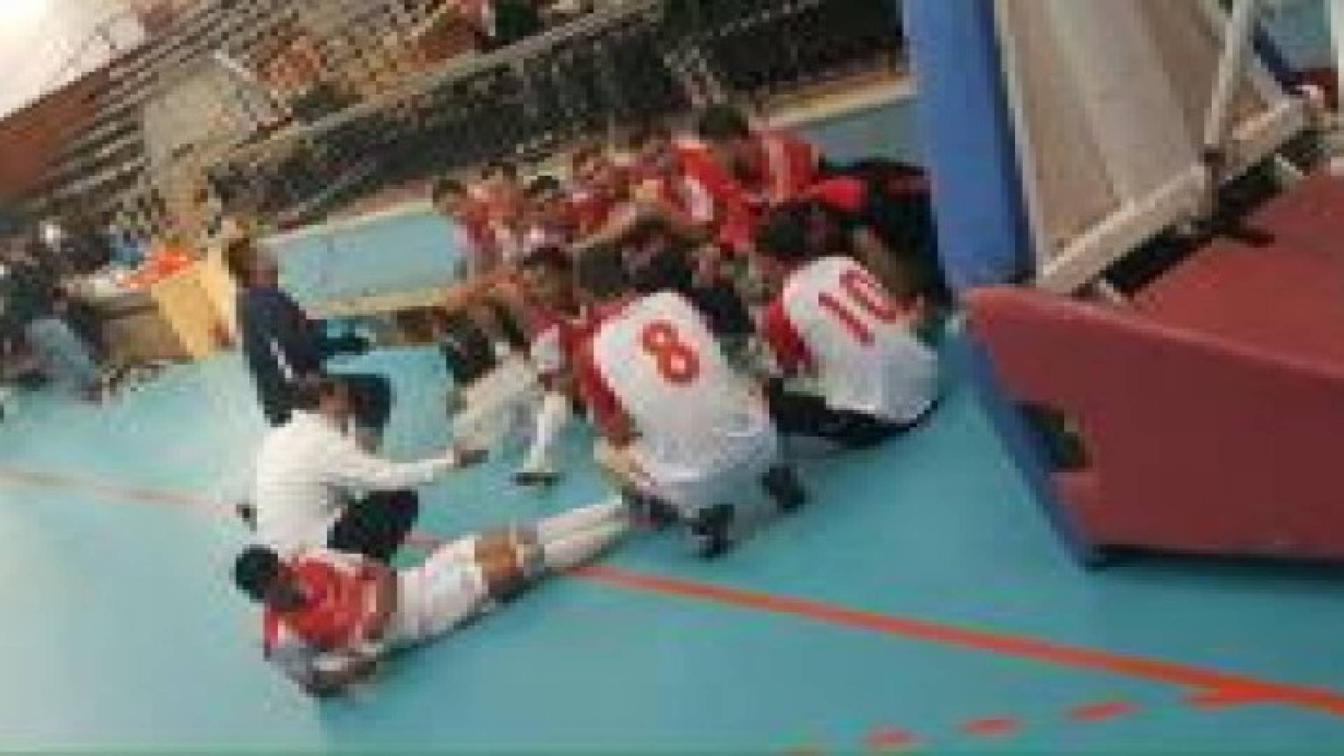 فريق مديرية الدفاع المدني يتأهل للنصف نهائي بطولة جامعة اليرموك .. صور