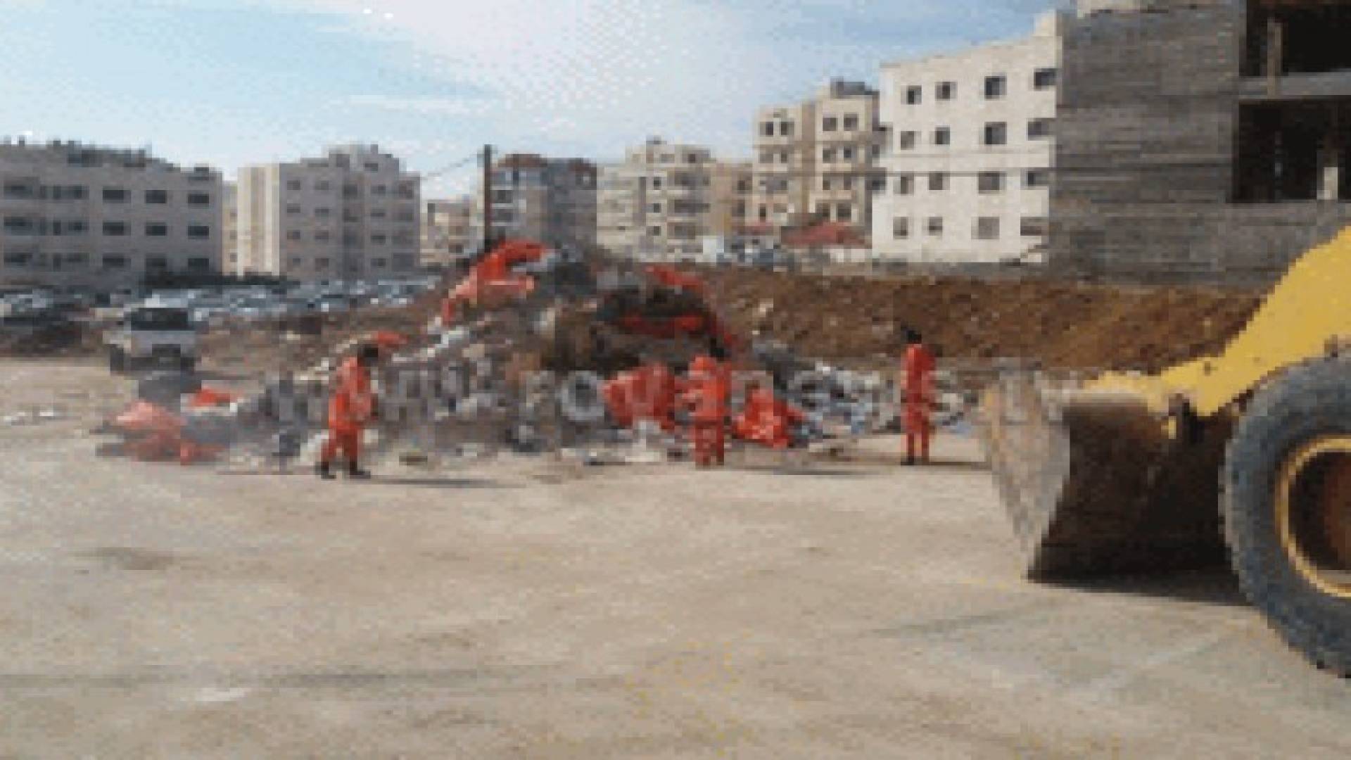 نقل 750 سودانيا لمطار الملكة علياء لترحيلهم لبلادهم .. صور