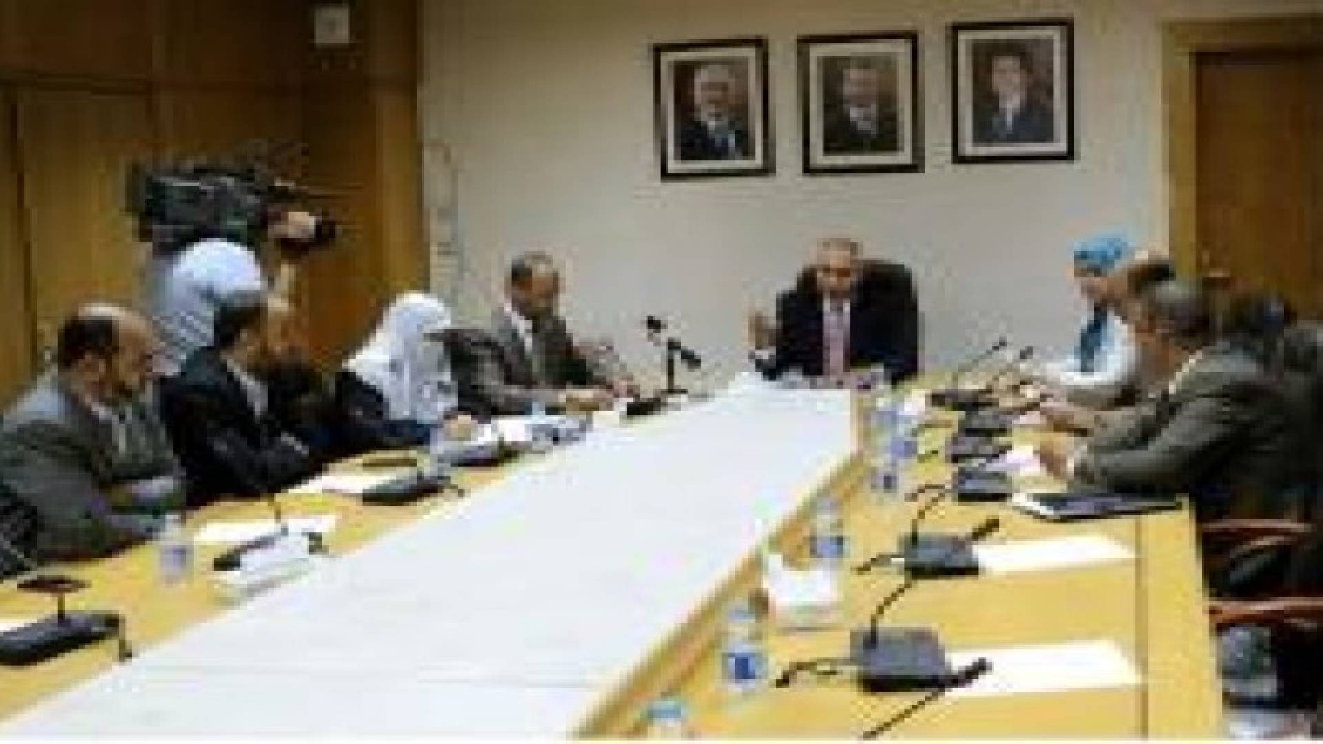 النائب اللوزي تصدر بيانا حول اجتماع لجنة التربية النيابية ووزارة التربية والتعليم