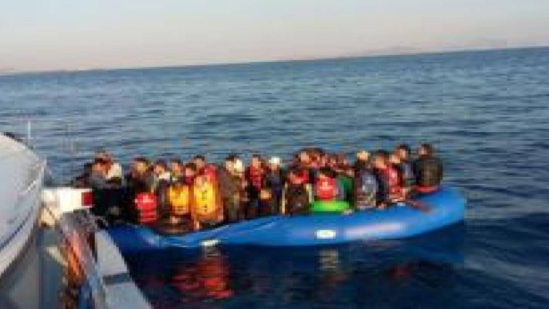 ضبط 35 لاجئا خلال محاولتهم التسلل من تركيا إلى أوروبا