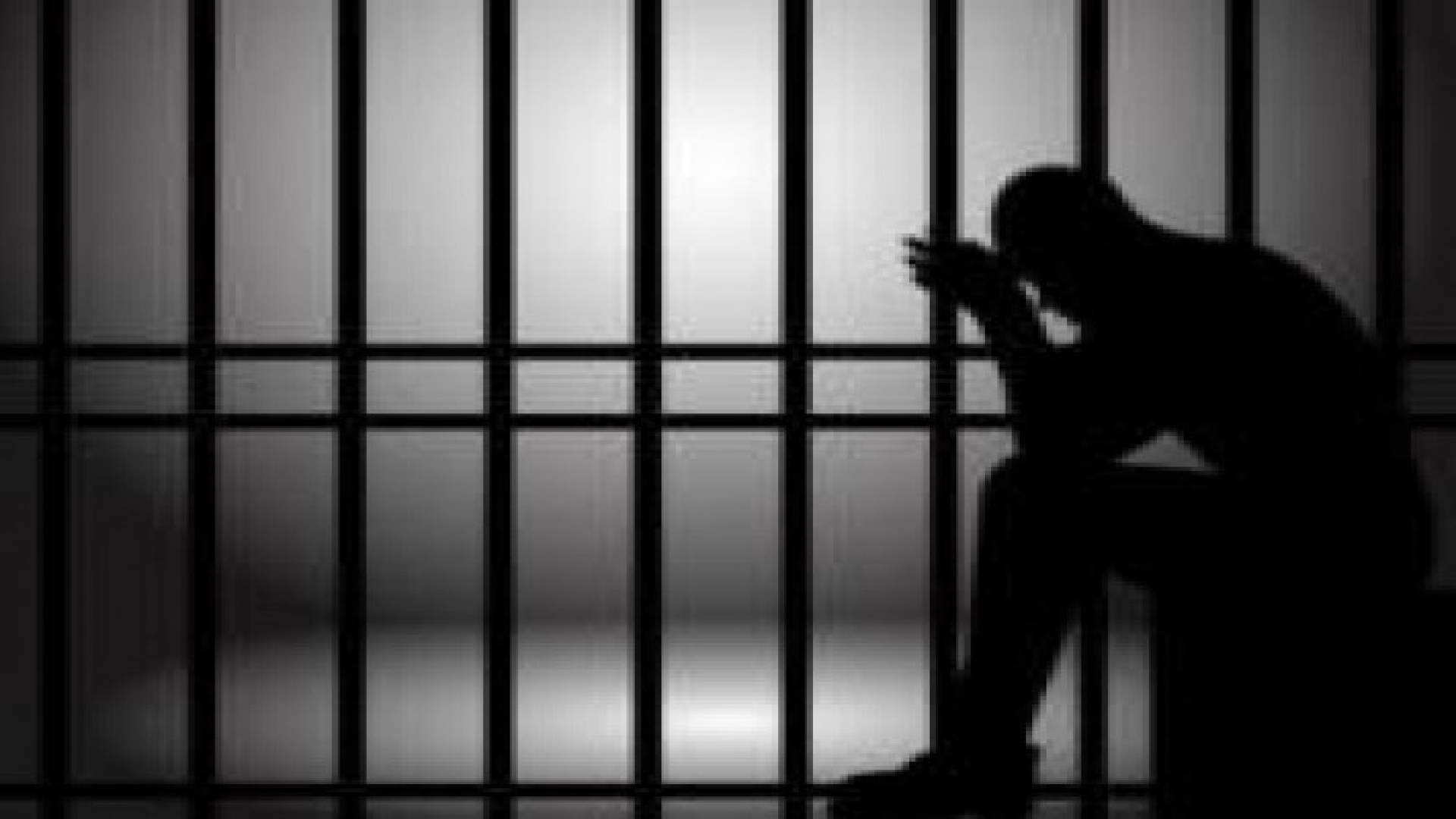 سبع سنوات اشغال شاقة لعشريني واقع فتاة قاصر 365 مرة .. تفاصيل