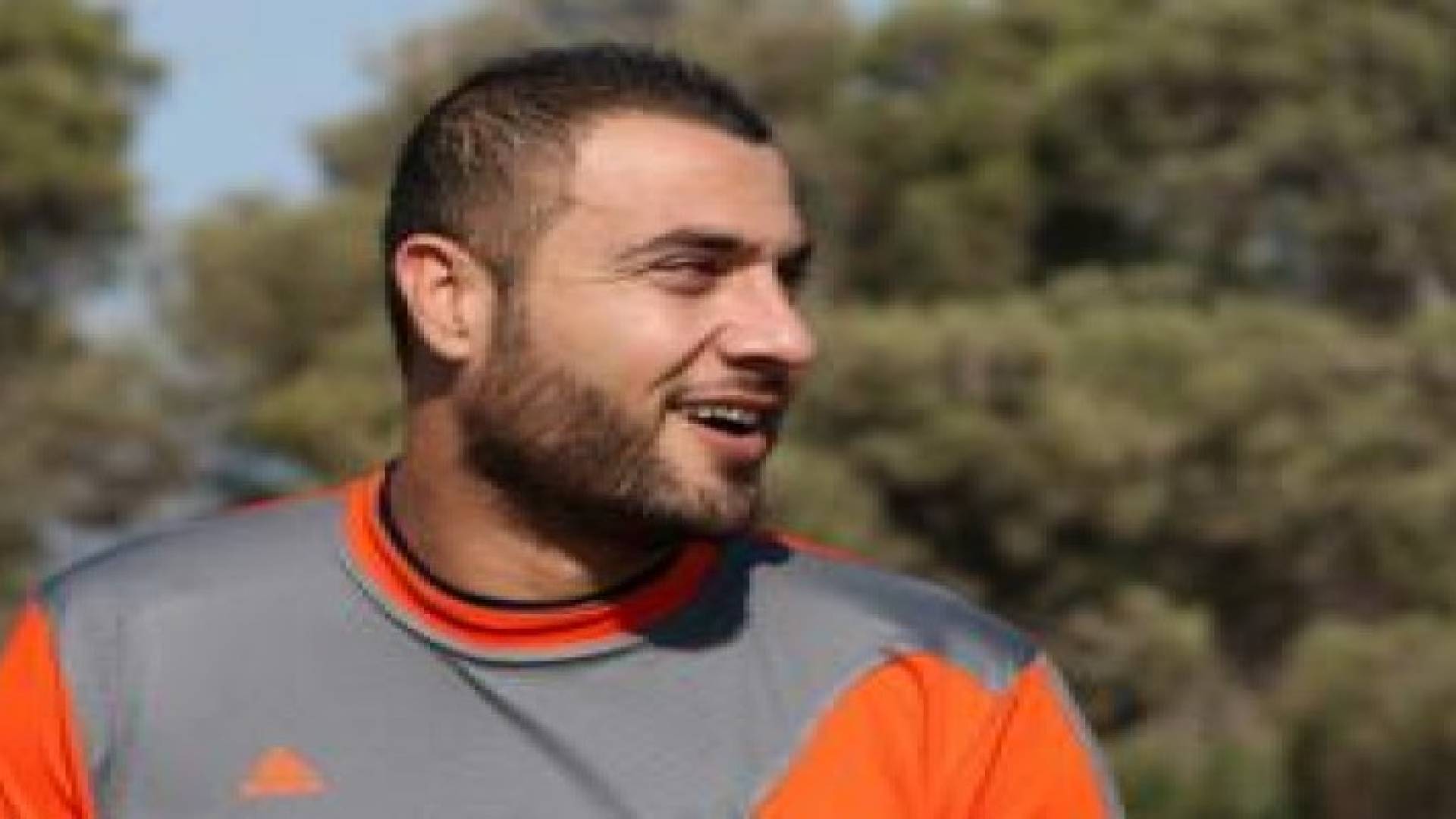 شفيع متمسك بقرار الإعتزال