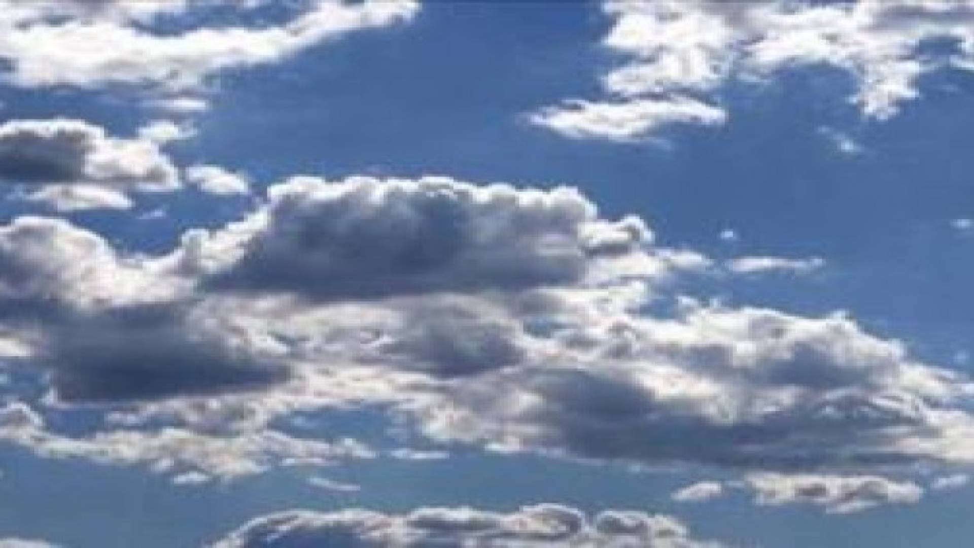 طقس الأحد: أجواء باردة نسبيا وظهور بعض السحب المتفرقة