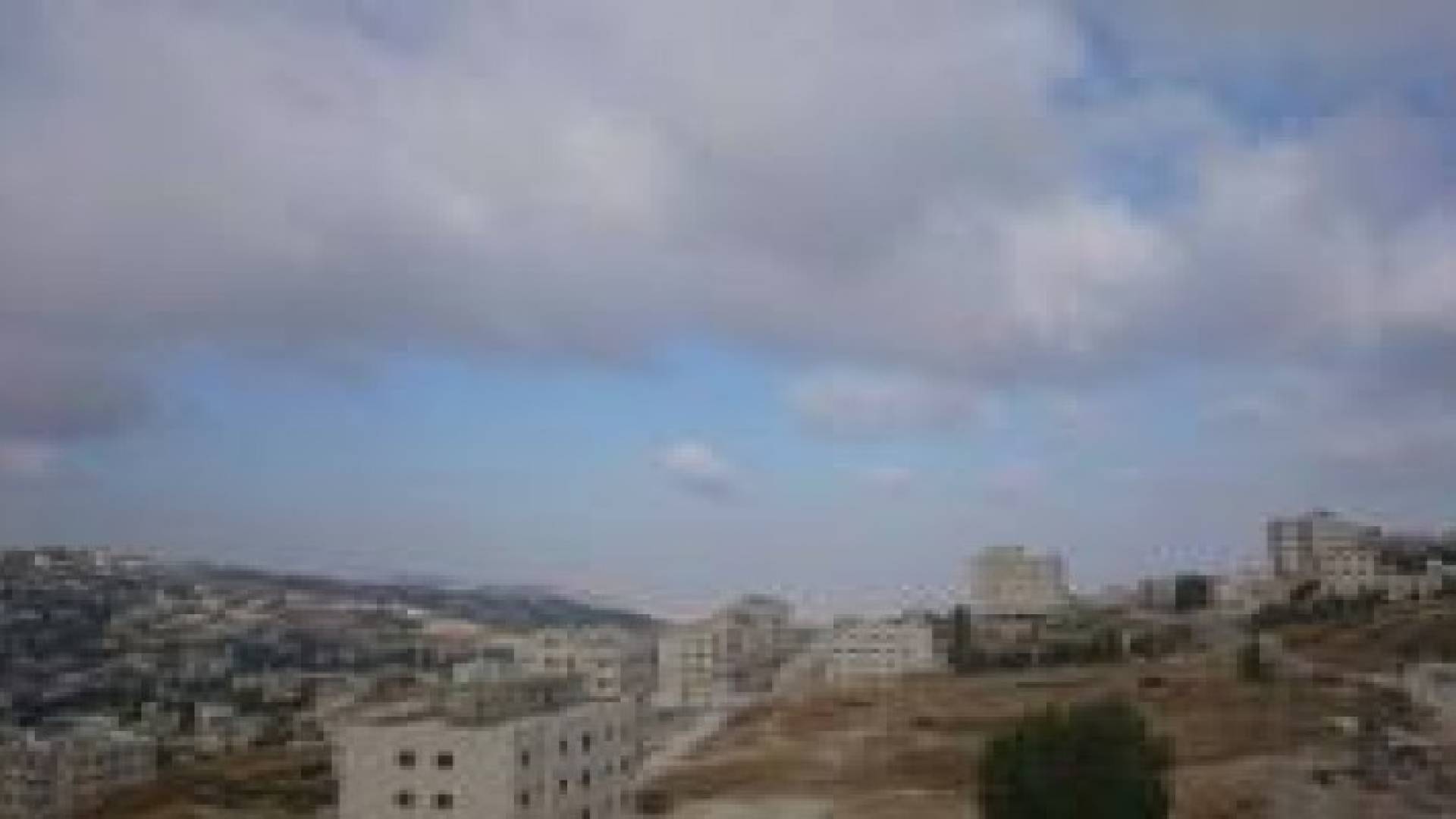 طقس الاثنين: الأجواء الباردة مستمرة مع ظهور بعض السحب المنخفضة