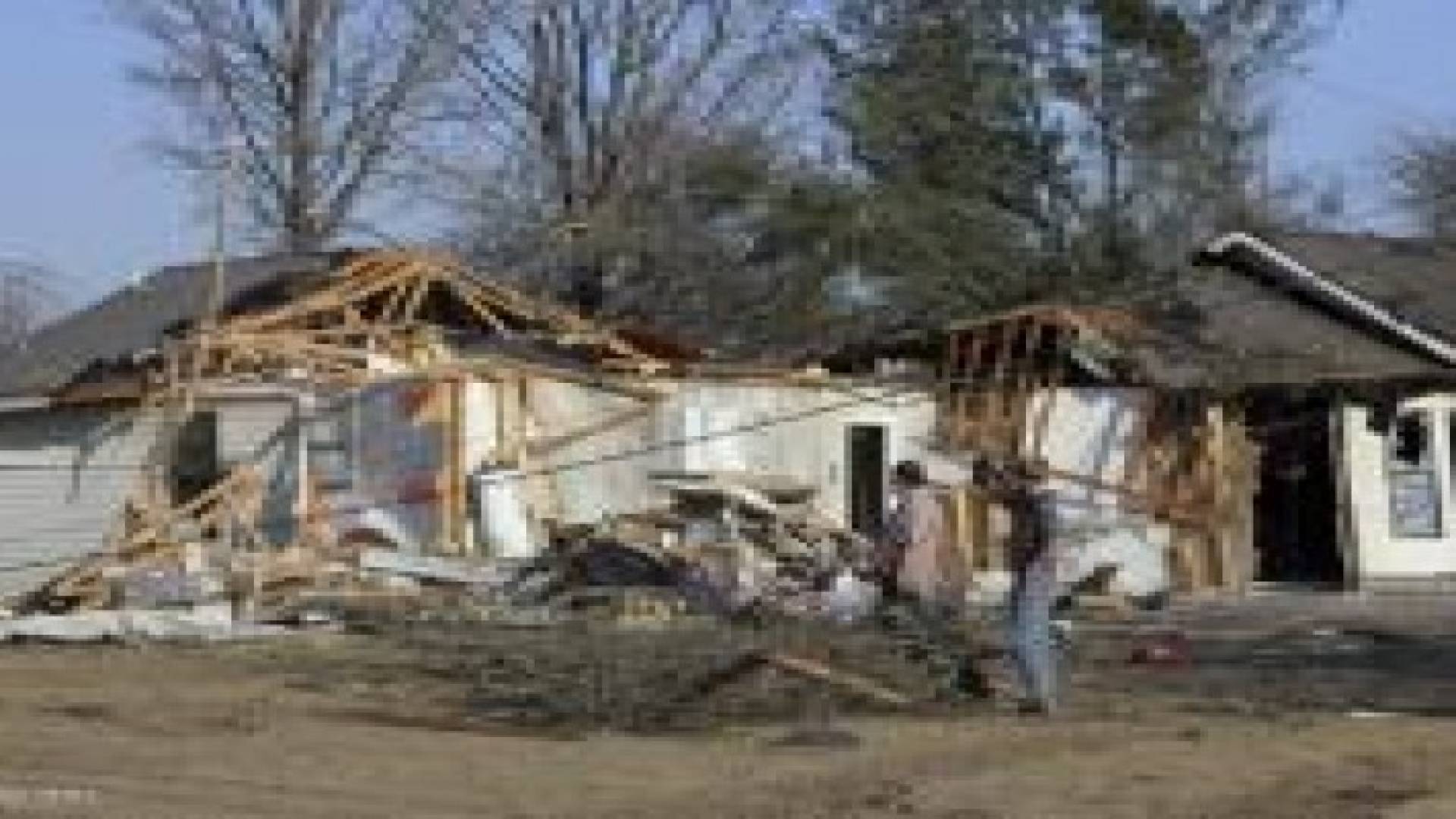 قتلى بعواصف دامية تضرب جنوبي الولايات المتحدة