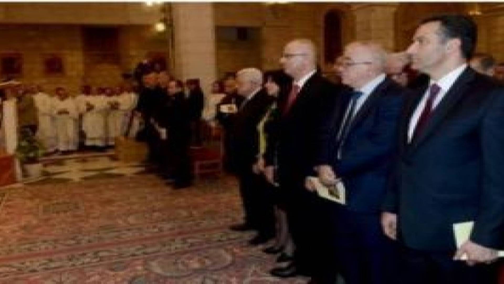 مندوب الملك يحضر قداس منتصف الليل بكنيسة المهد