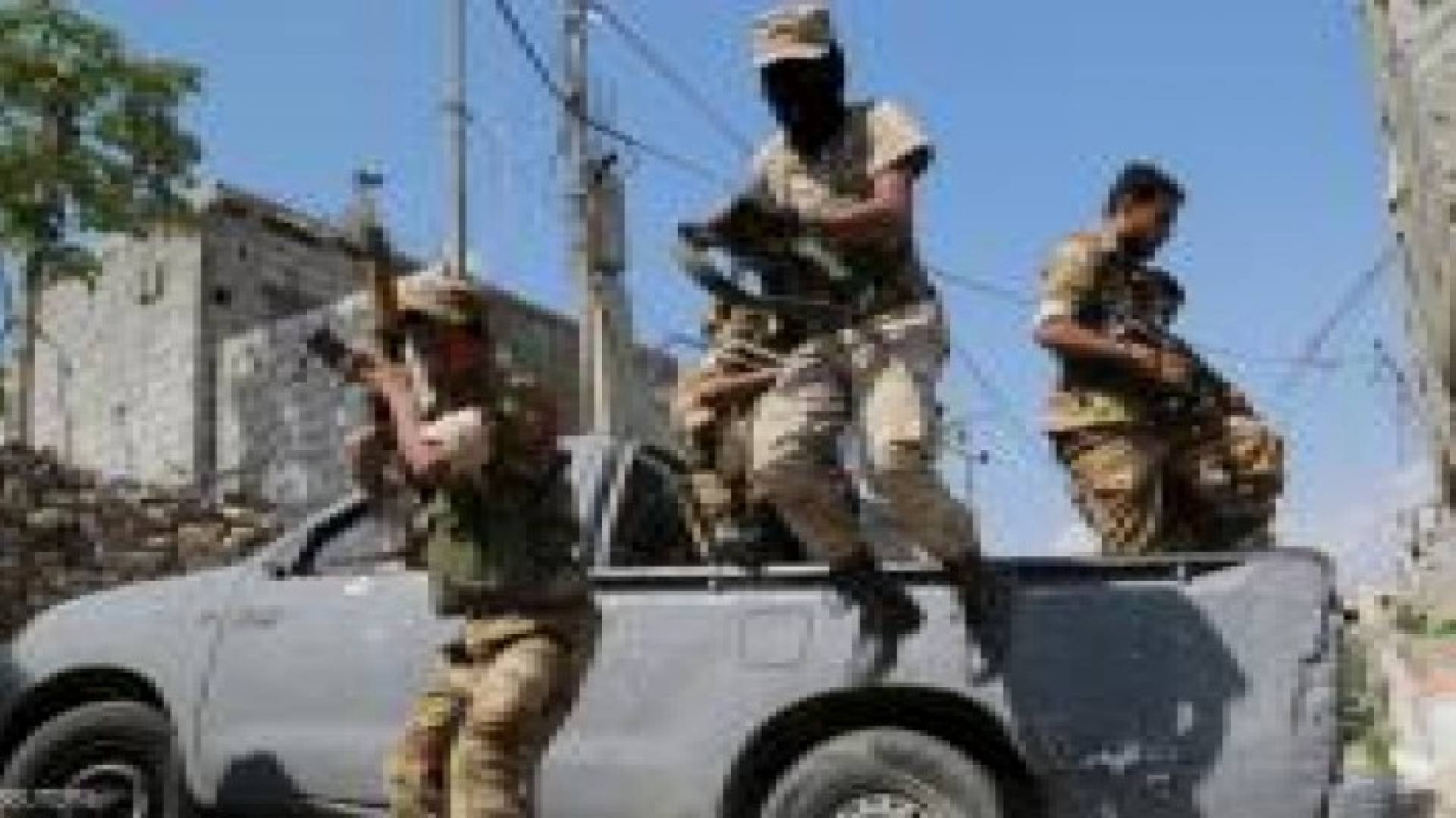 قتلى وجرحى من المتمردين بقصف على الجوف