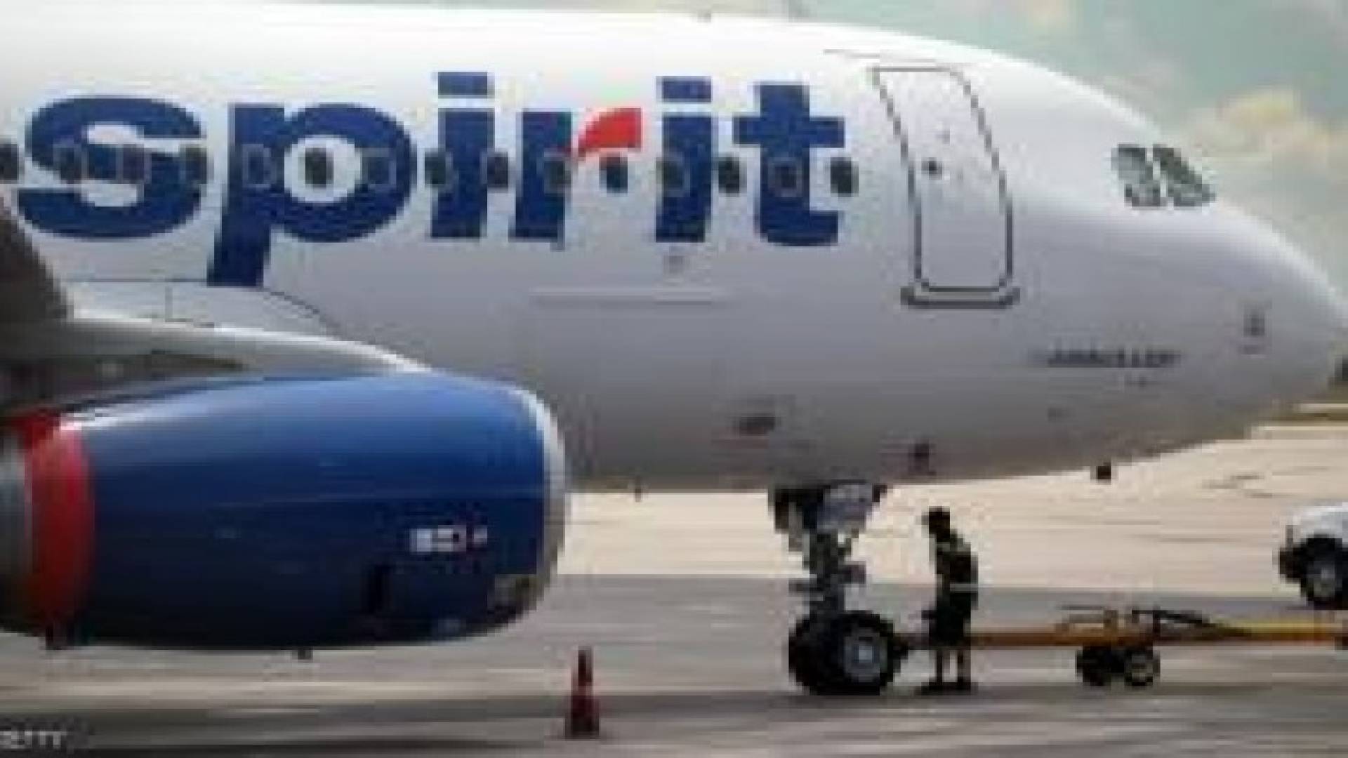 إخلاء طائرة في نيويورك بعد أنباء عن "دخان"