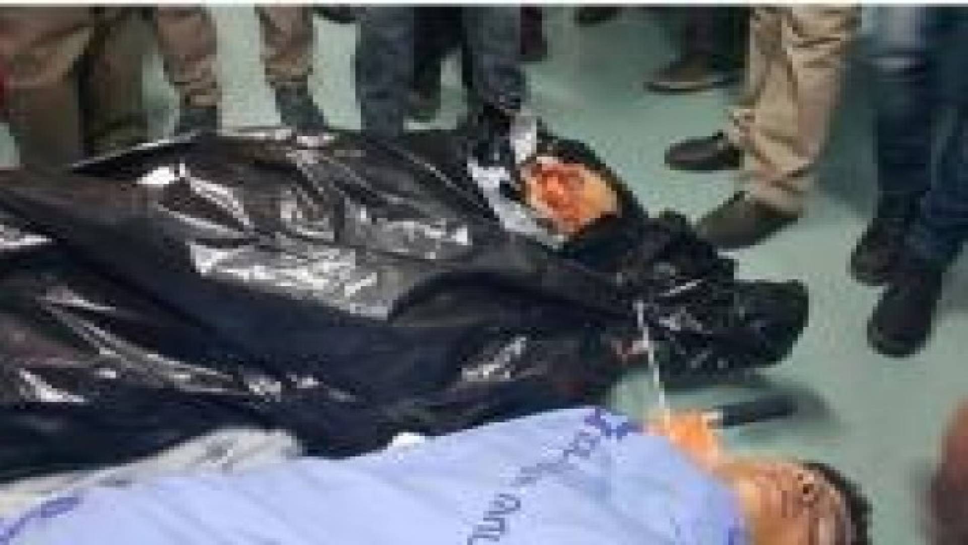 تسليم جثامين شهداء محافظات فلسطين