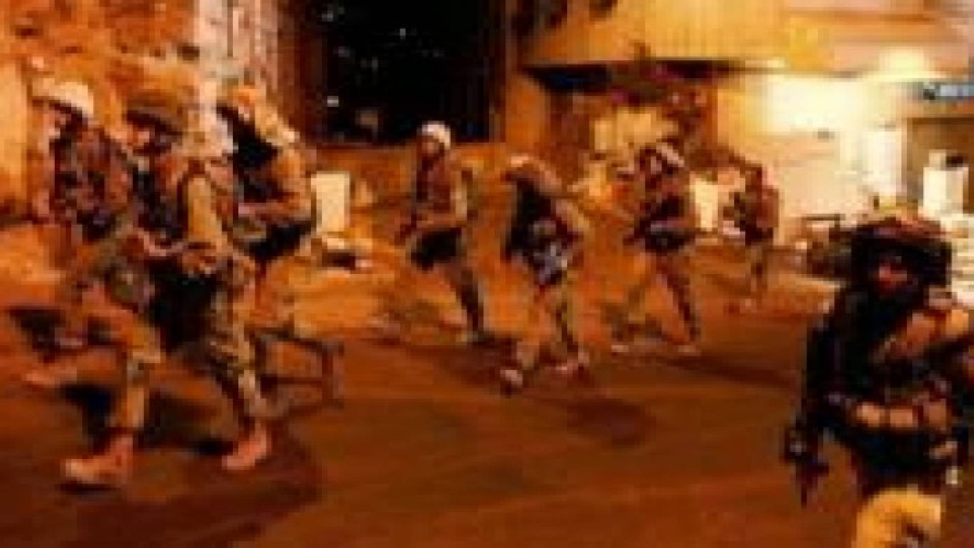 إصابة شابين واعتقال 3 خلال اقتحام مخيم قلنديا