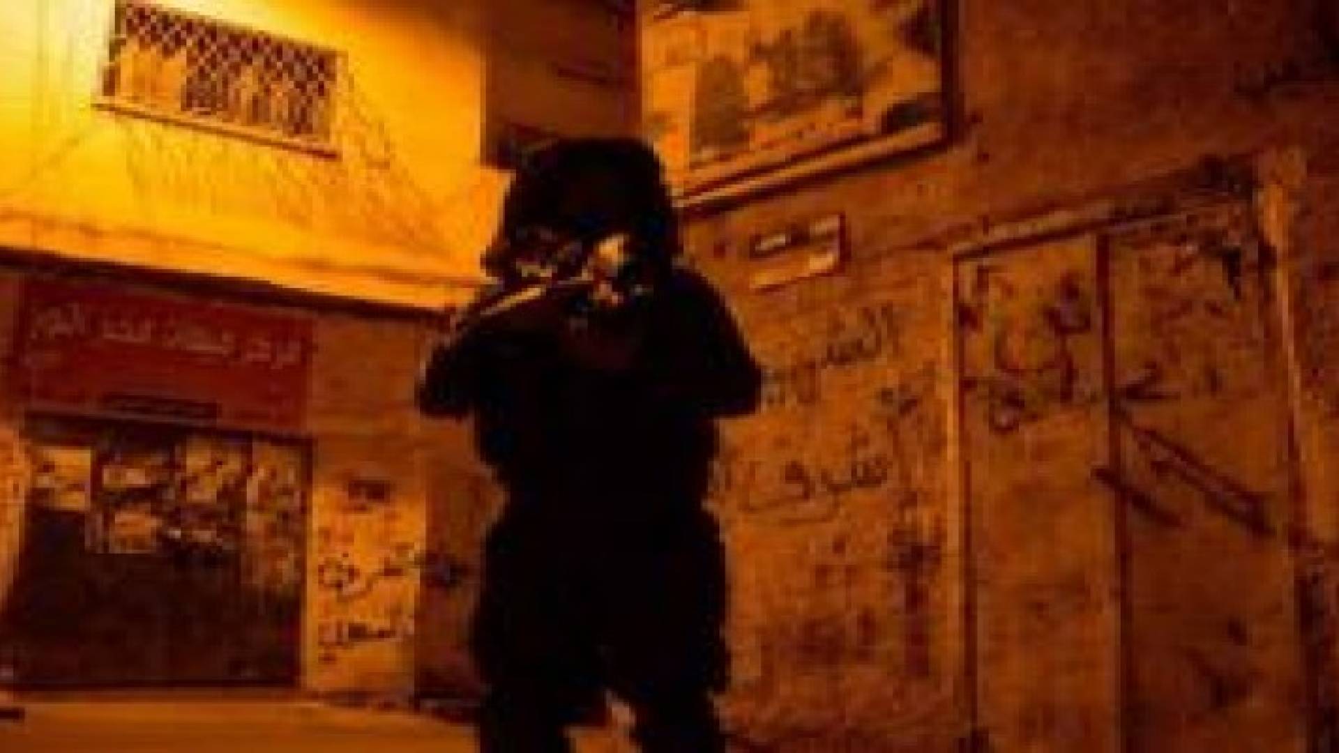 اعتقالات ومواجهات ليلية في قلنديا