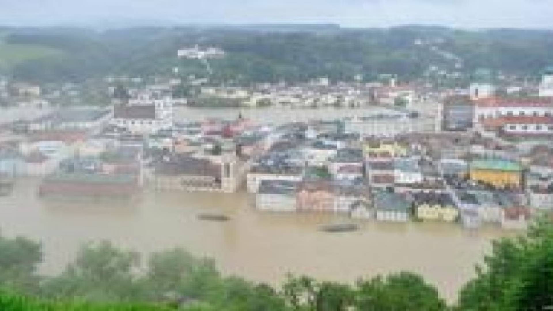 إجلاء 1700 شخص بسبب الفيضانات بولاية تيرينجانو الماليزية