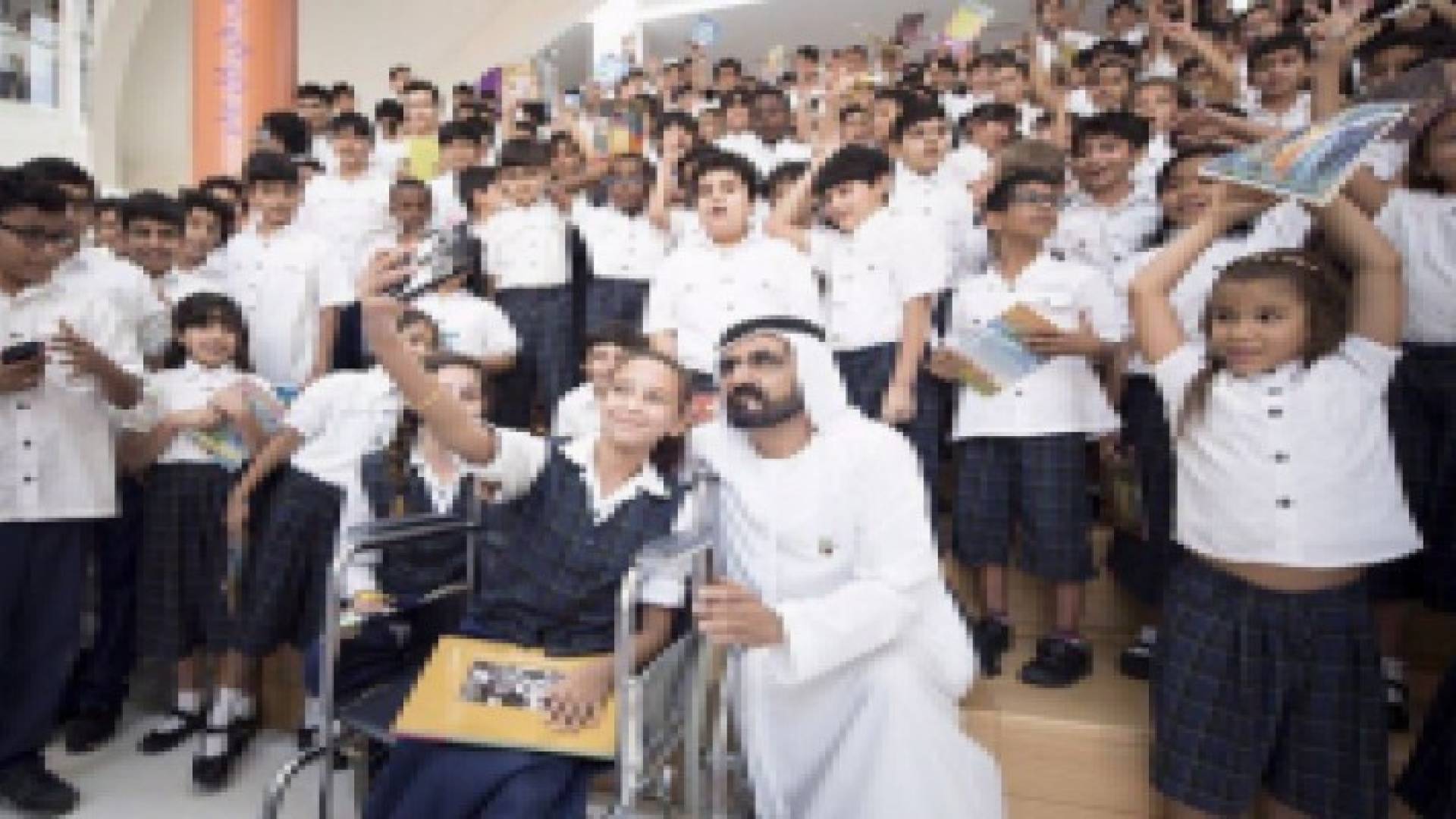 محمد بن راشد آل مكتوم يهنئ بالعام الجديد