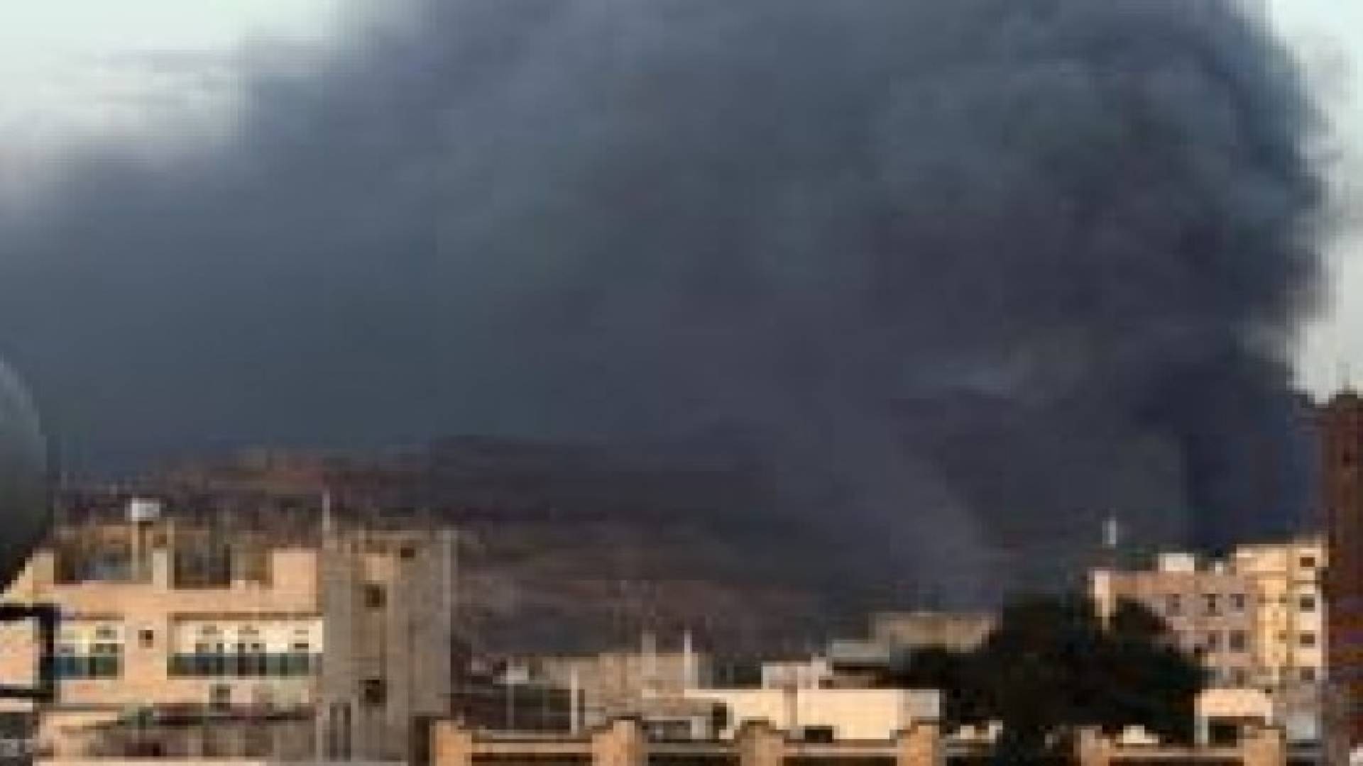 التحالف العربي يشن غارات على مسقط رأس صالح