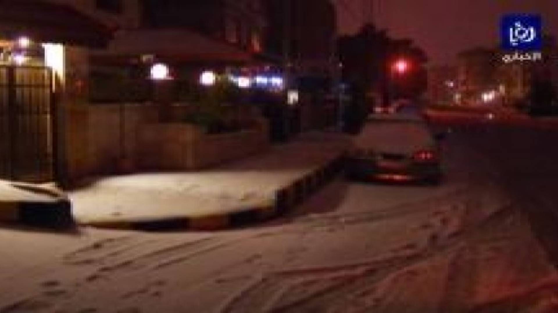 بالفيديو: تساقط كثيف للثلوج غربي العاصمة عمان