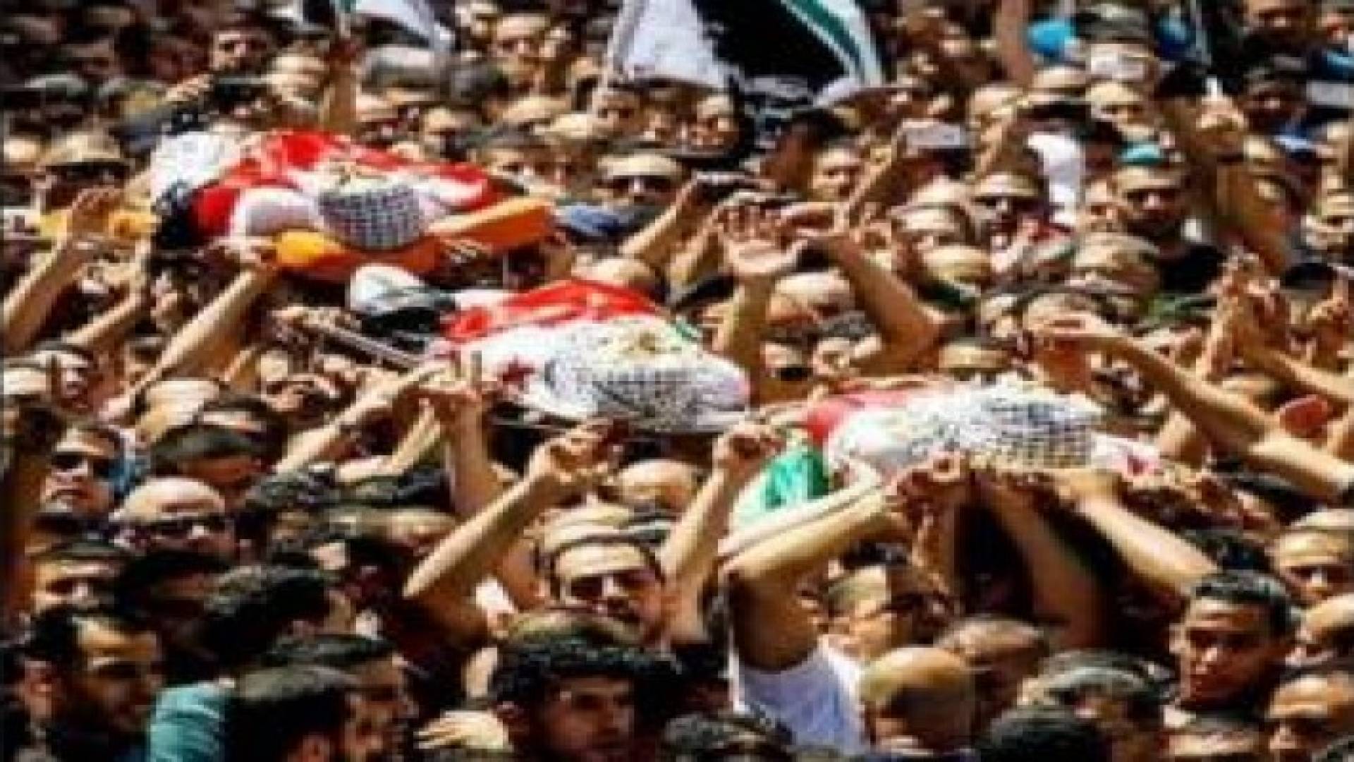 الخليل تستقبل جثامين 17 شهيدا بالاضراب حدادا على أرواحهم