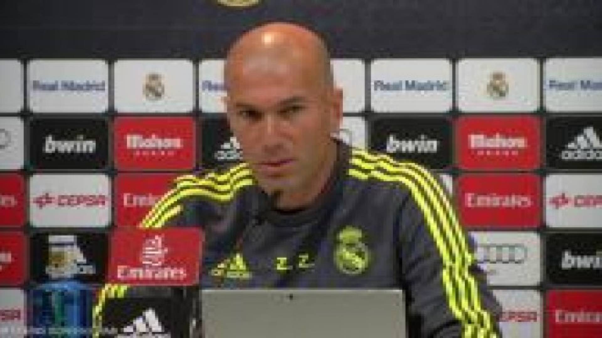 زيدان يفتتح مسيرته مع ريال مدريد بمواجهة ديبورتيفو