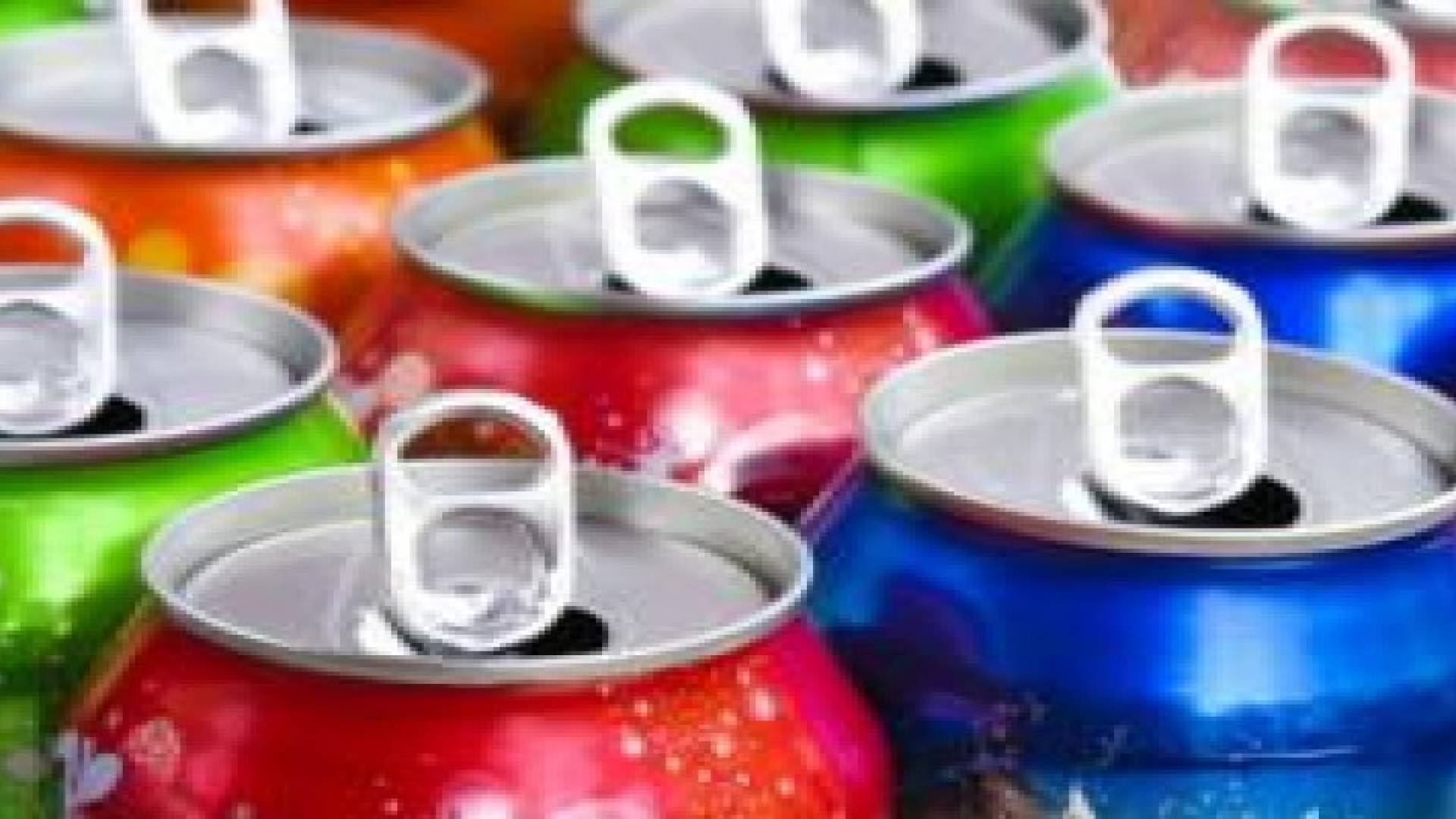 لندن تبحث فرض ضريبة على المشروبات الغازية