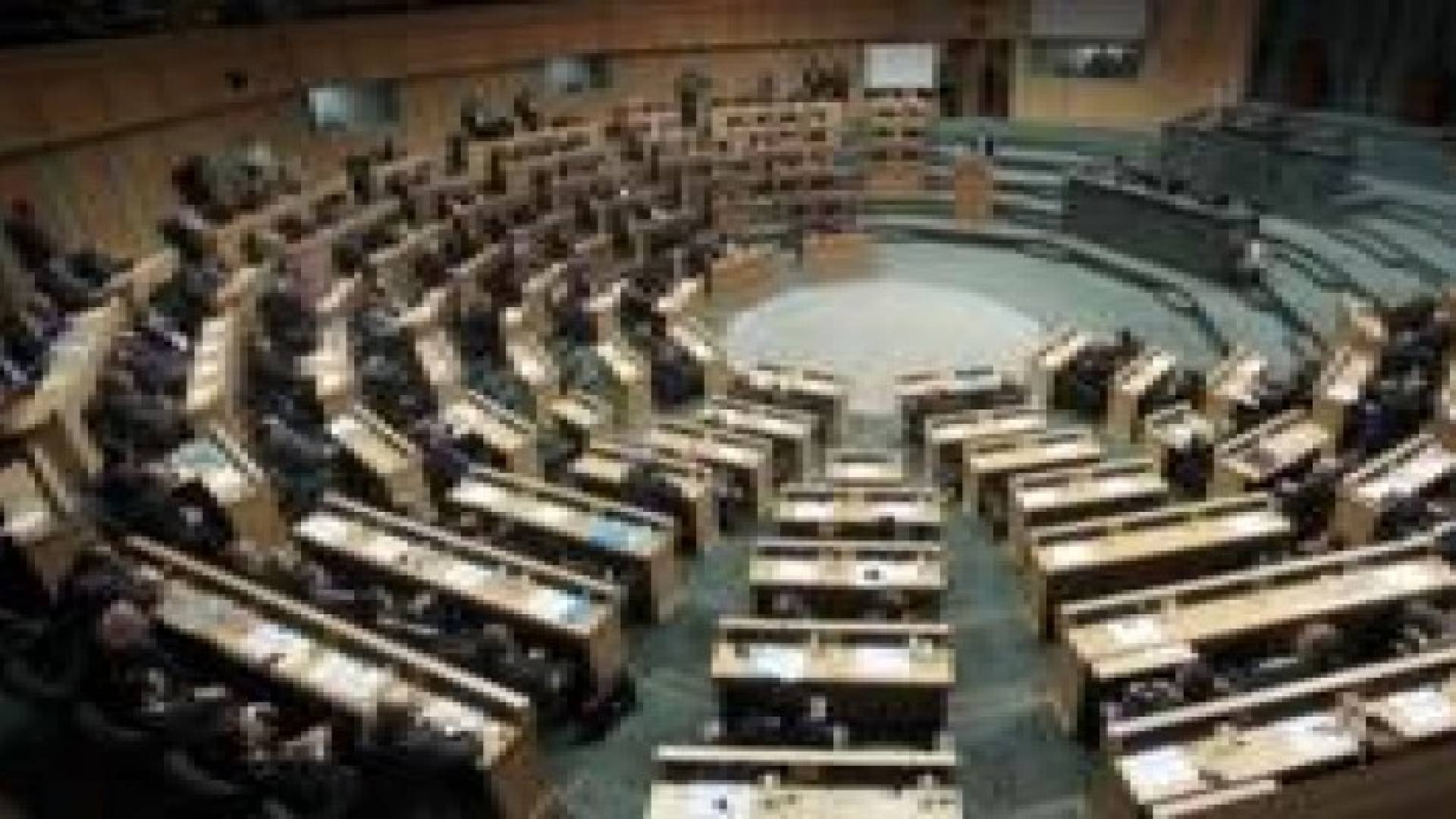 النواب يستمع لقرارات اللجنة المالية حول الموازنة ويشرع بالنقاش غدا الإثنين