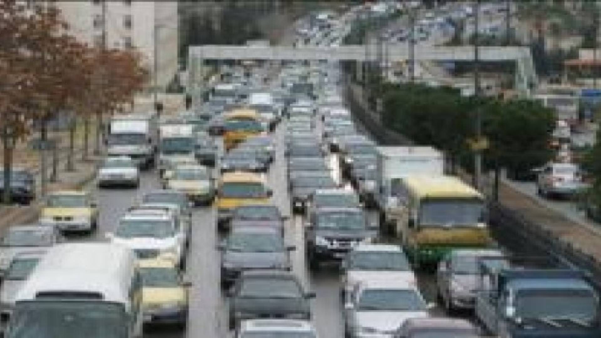 السير تدعو إلى سحب تصاريح وسائط النقل المخالفة