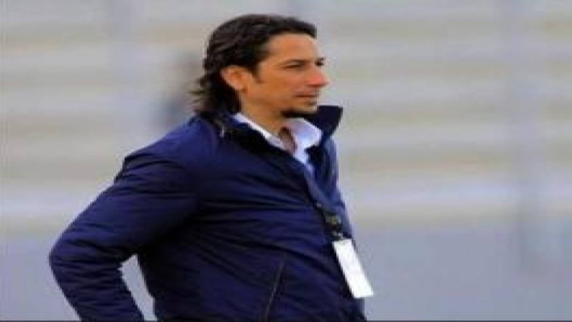 قرار مرتقب بإقالة بول بوت وتعيين أبو زمع مدربا للنشامى