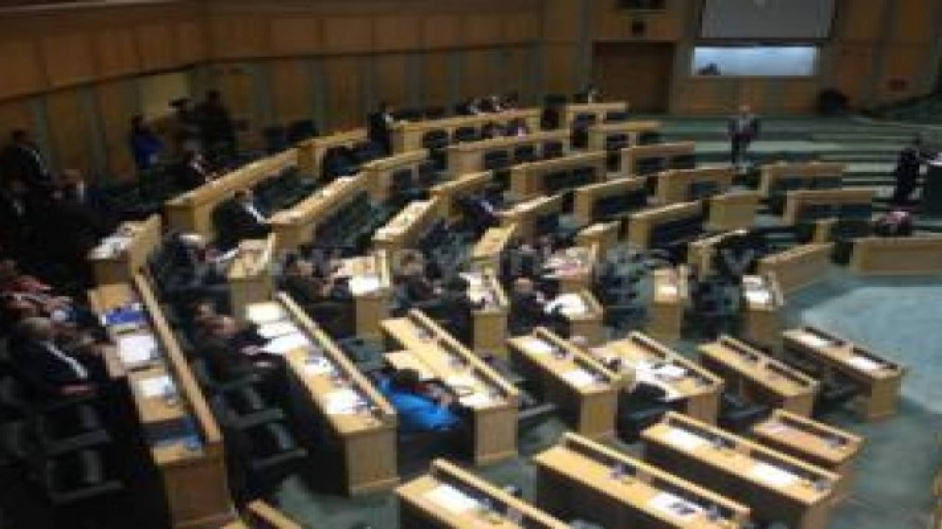 النواب يواصل مناقشة الموازنة العامة