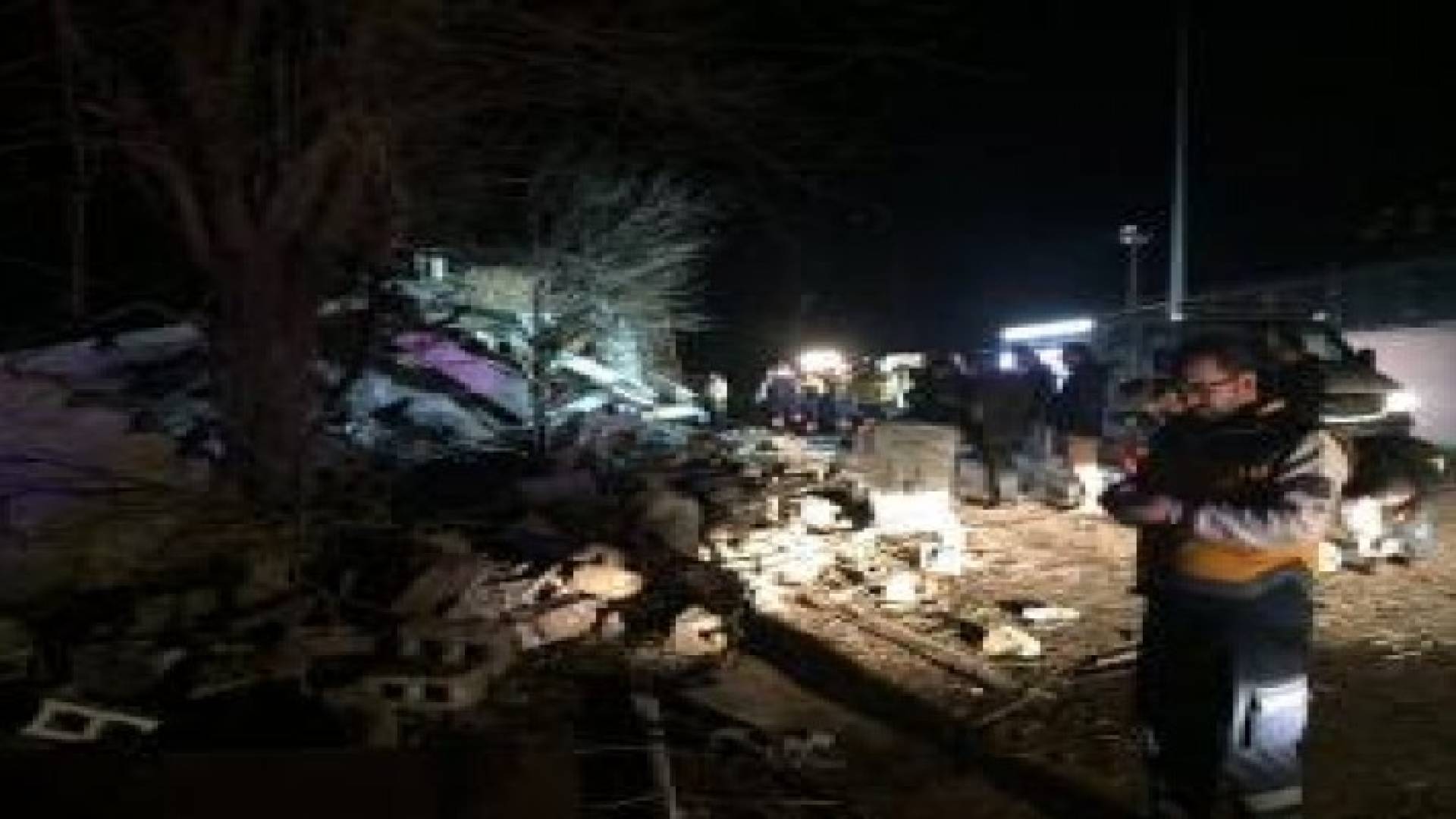 الإرهاب يضرب تركيا مجددا .. هجوم بسيارة مفخخة بديار بكر