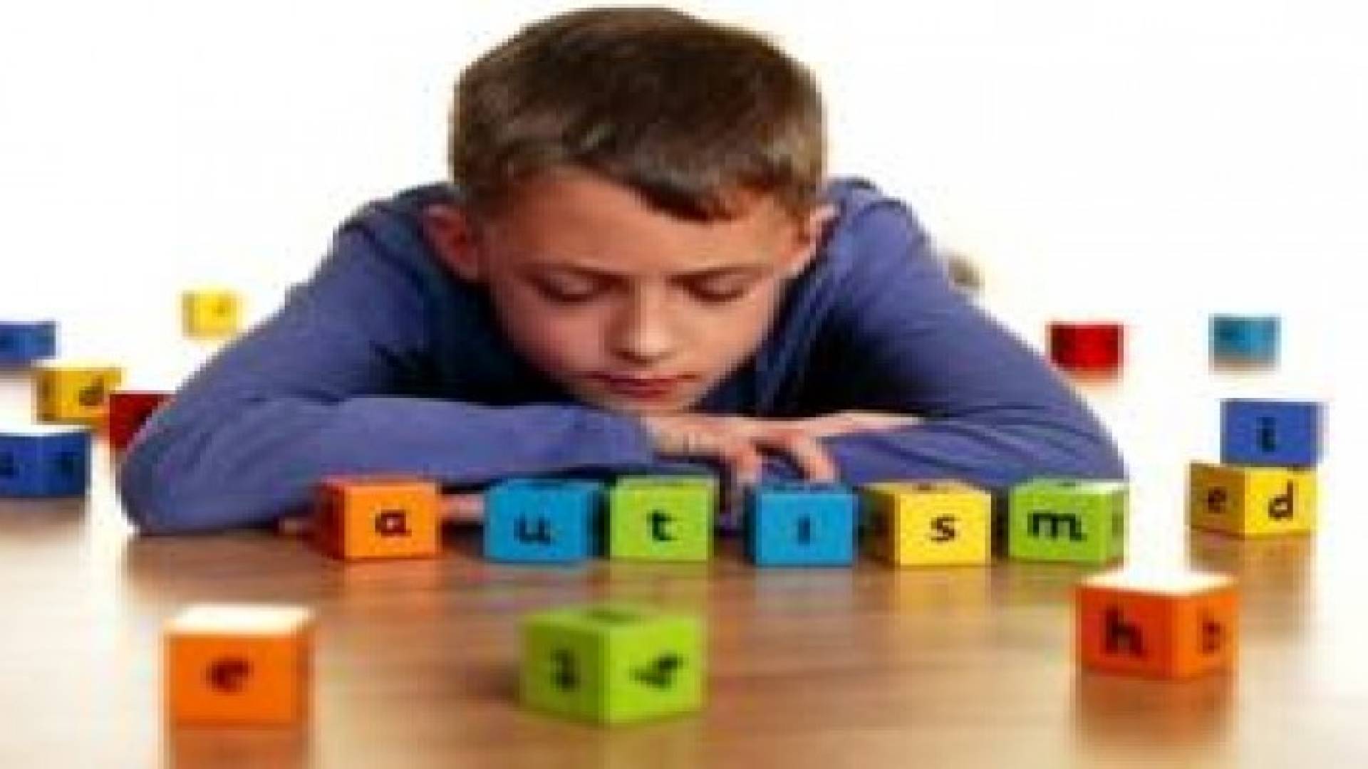 أمهات أطفال التوحد يطالبن بتسهيل دمج ابنائهن بالمدارس