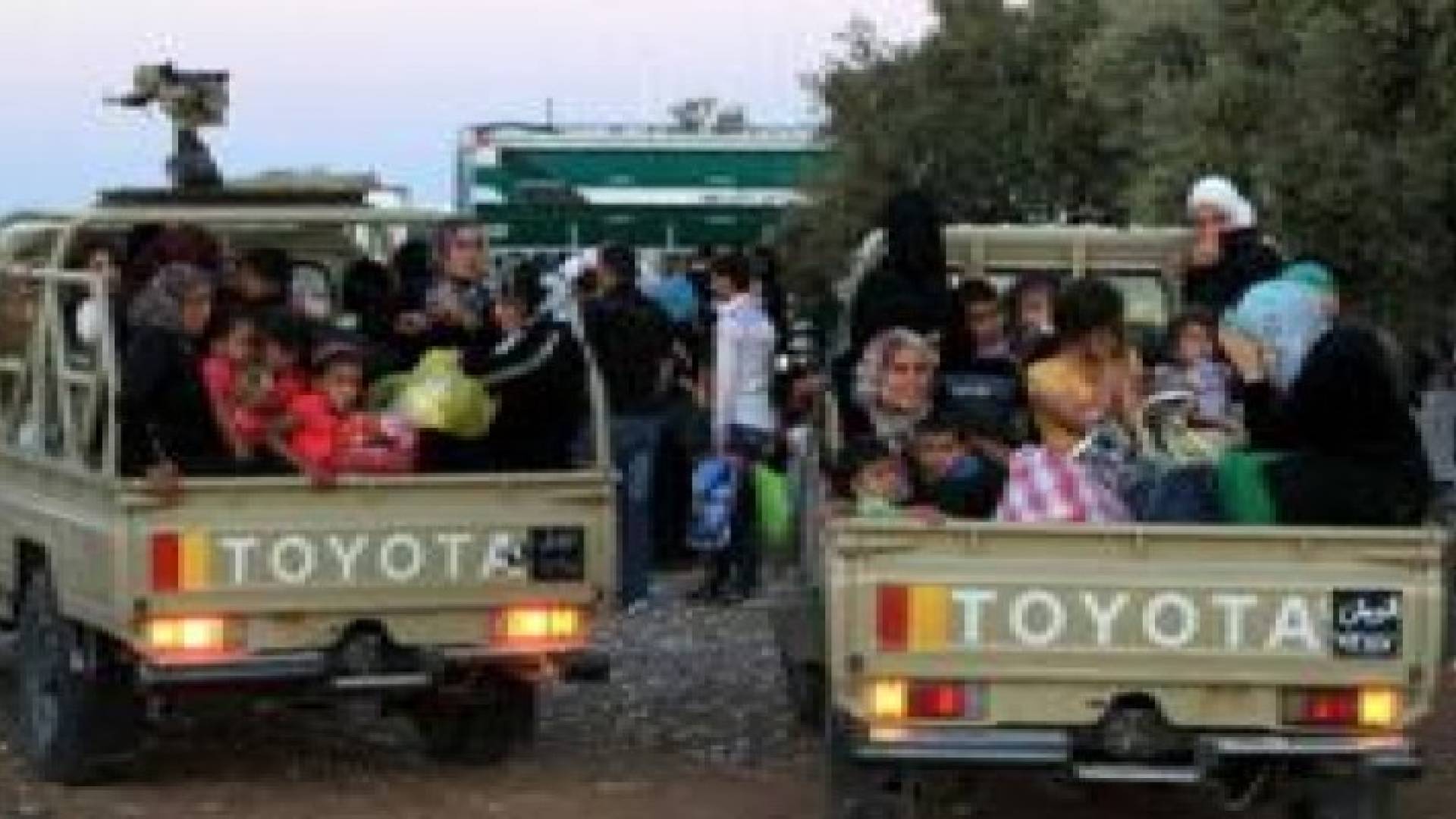 "حرس الحدود" تستقبل 184 لاجئا سوريا