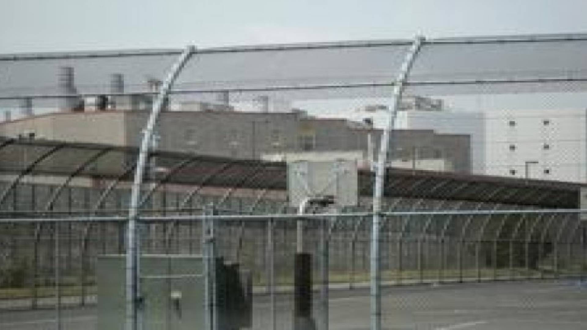 طائرة سويسرية تقل أربعة أمريكيين مفرج عنهم تغادر طهران