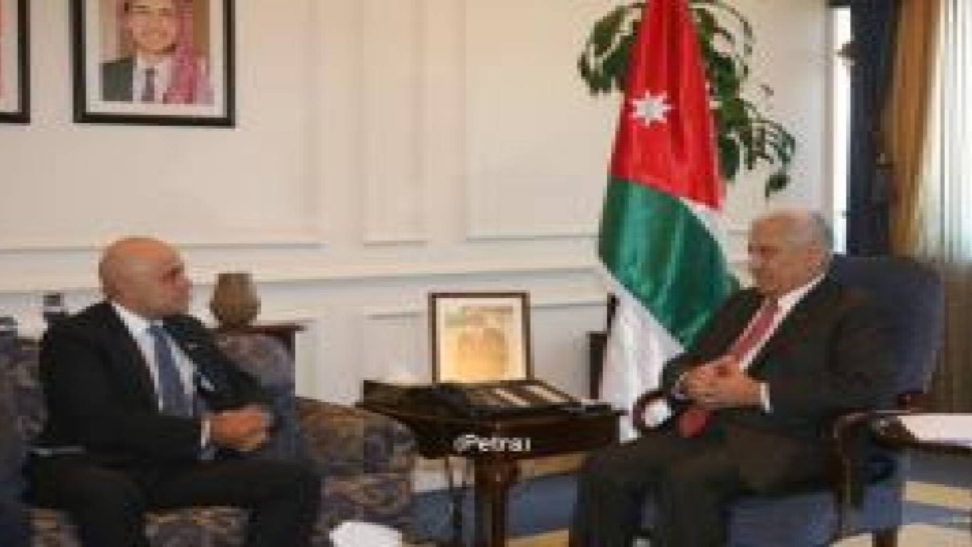 النسور يستقبل وزير الدولة البريطاني لشؤون الاعمال