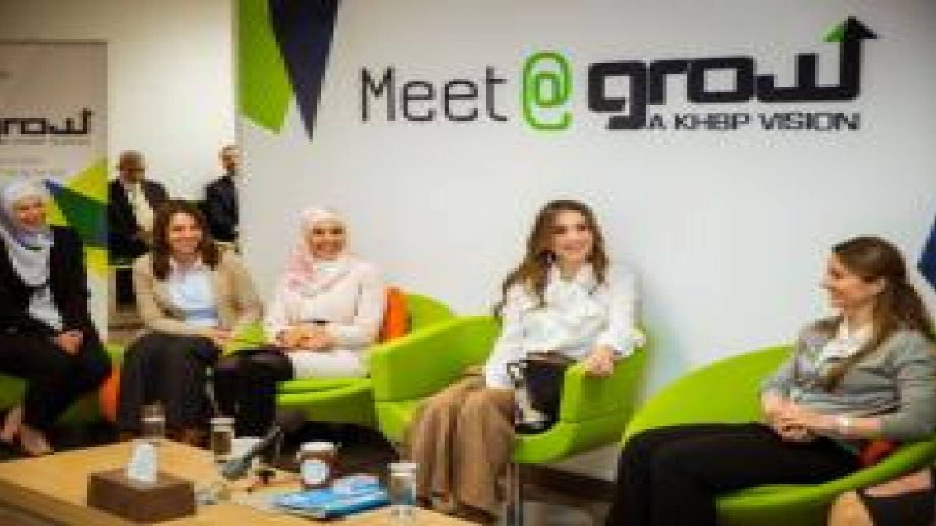 الملكة رانيا العبدالله تلتقي عددا من الرياديات