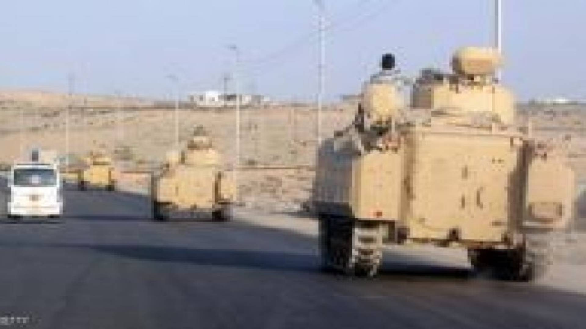 جرحى في تفجير استهدف مدرعة للشرطة بسيناء