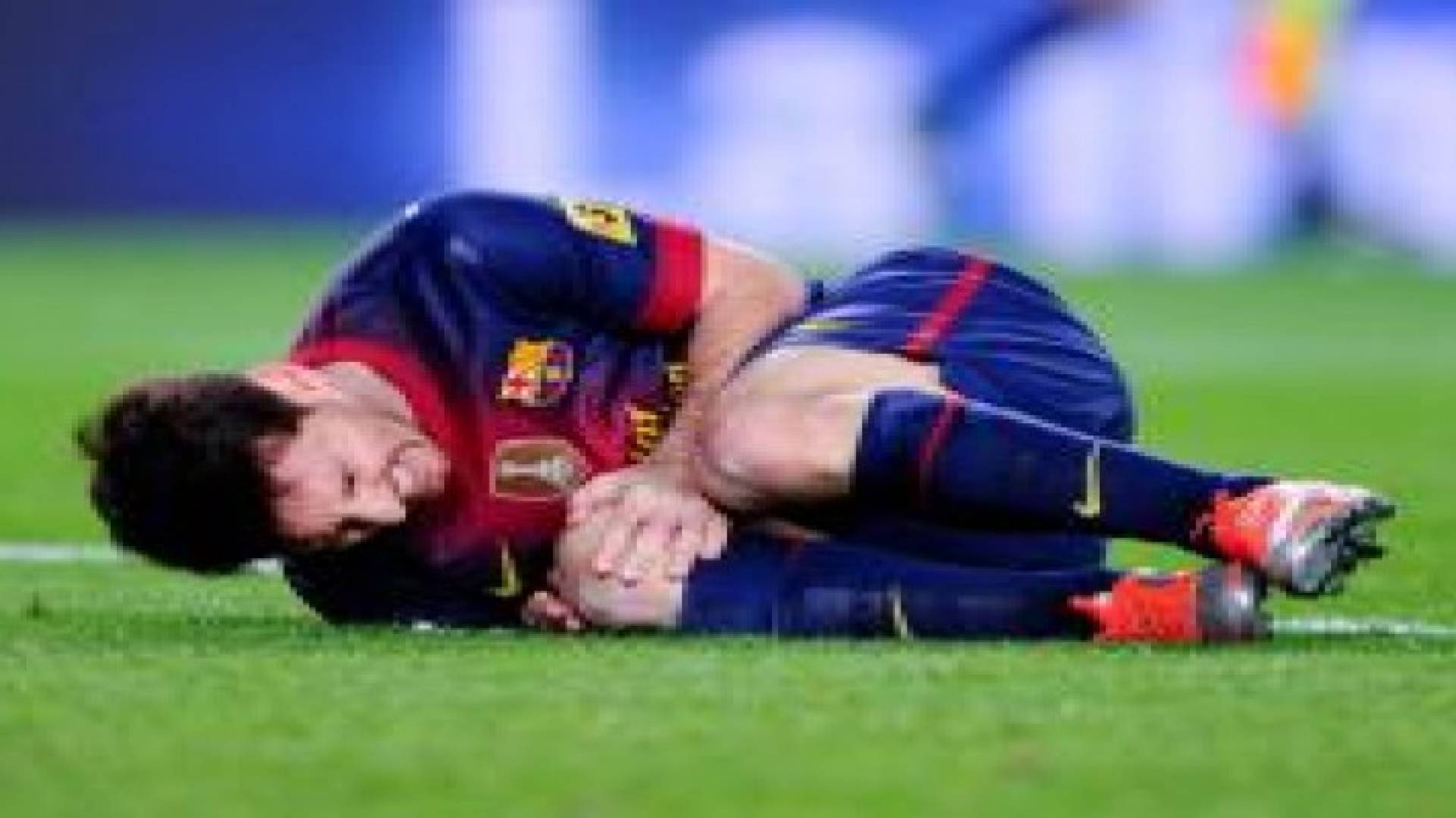 بيان من برشلونة للحديث عن اصابة ميسي ..تفاصيل