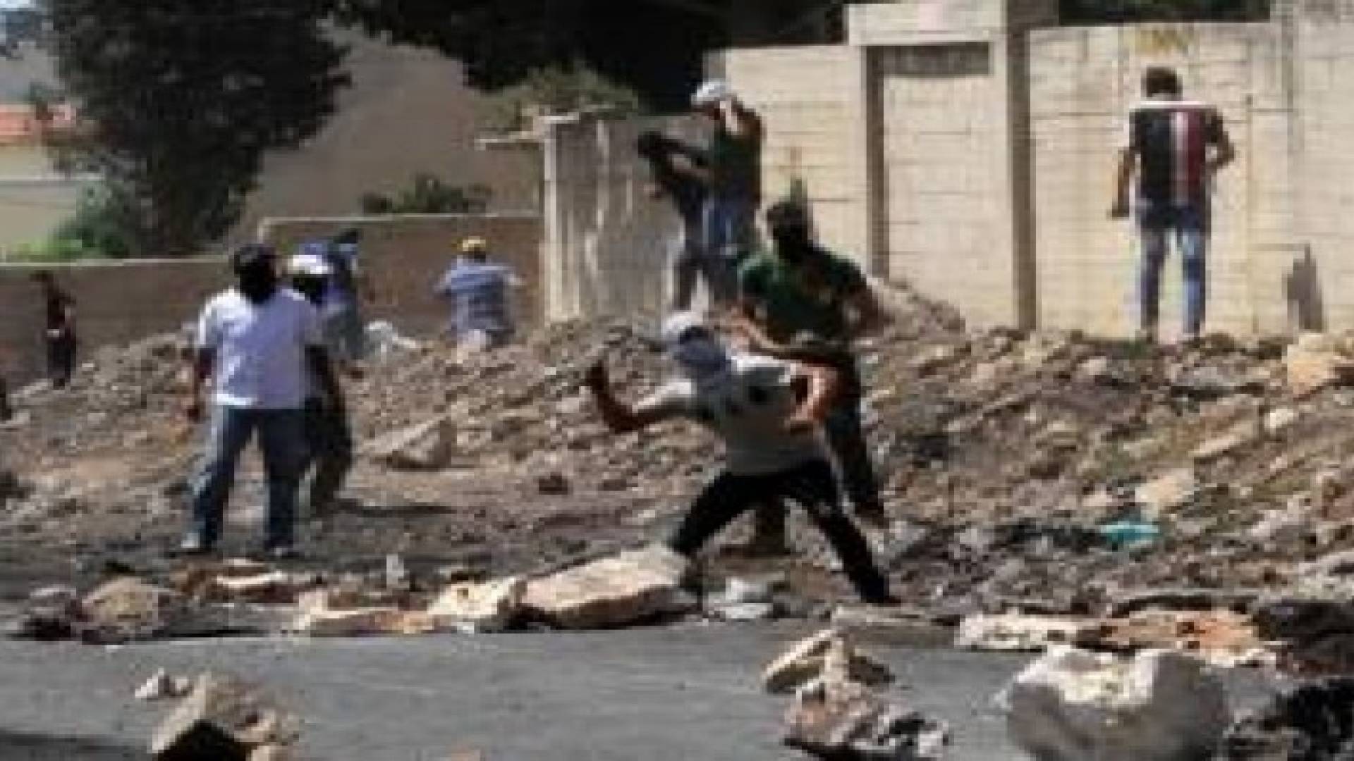 3 إصابات بمواجهات مع الاحتلال بنابلس