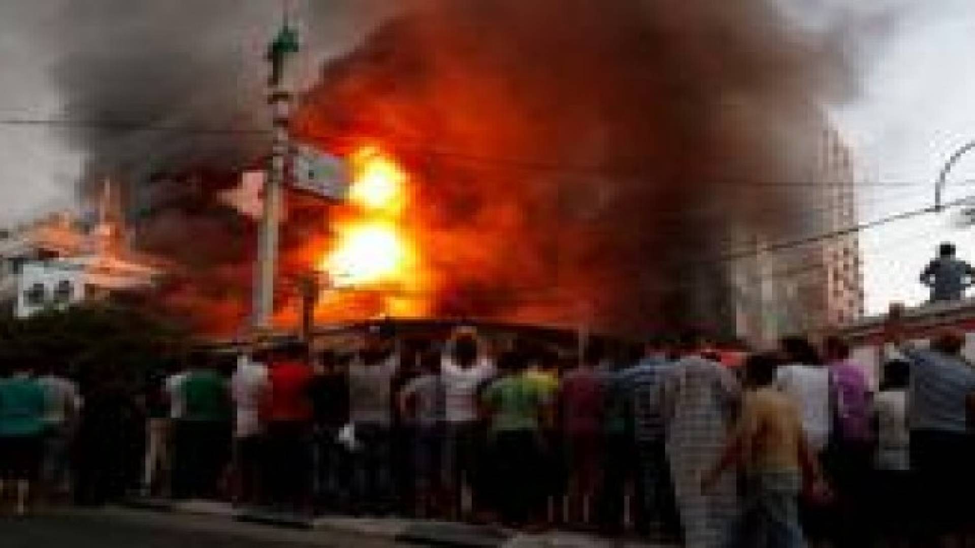 مصر: 9 قتلى و27 جريحا بانفجار في شارع الهرم