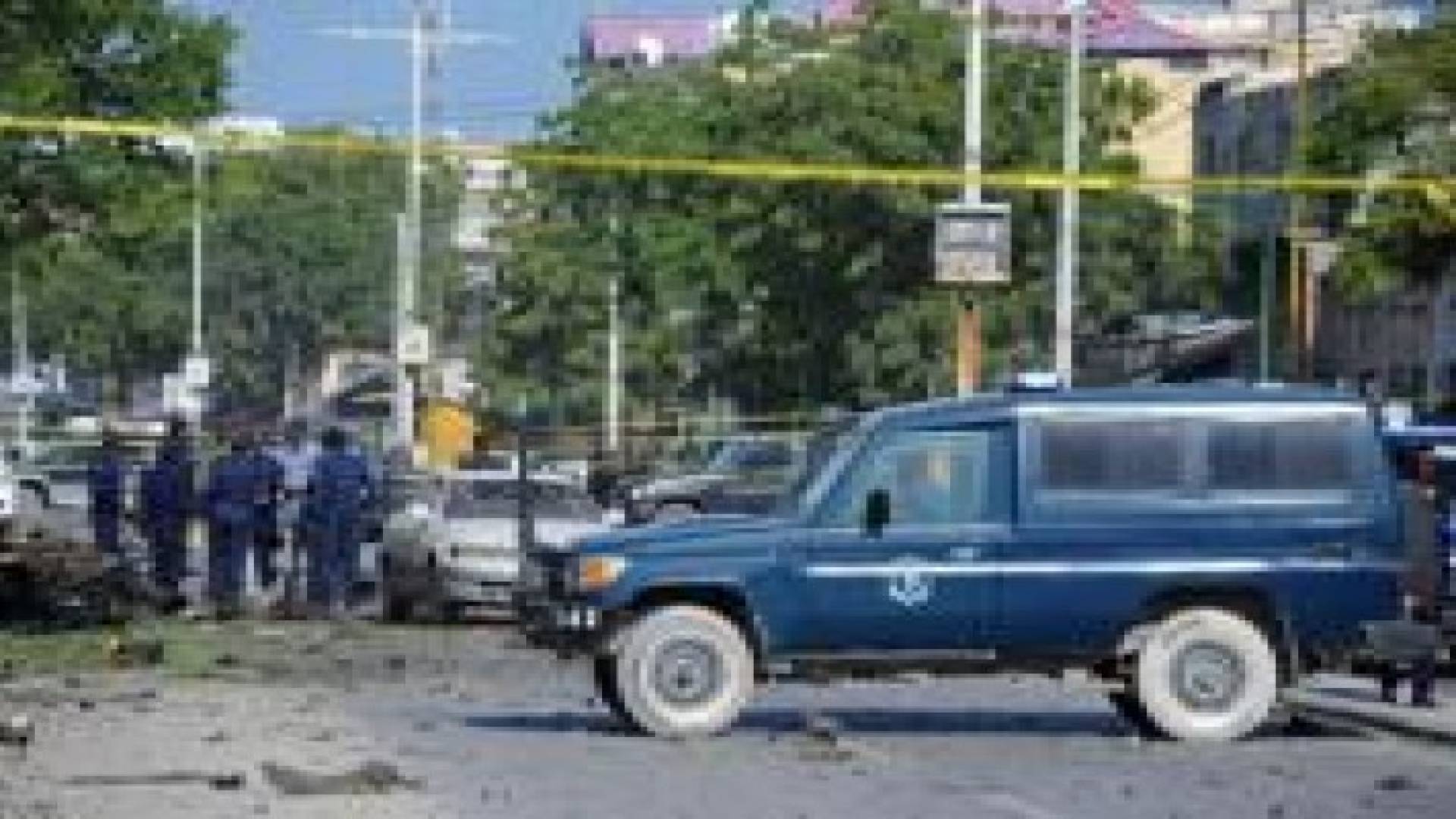 20 قتيلا بعملية تحرير رهائن في مطعم بمقديشو