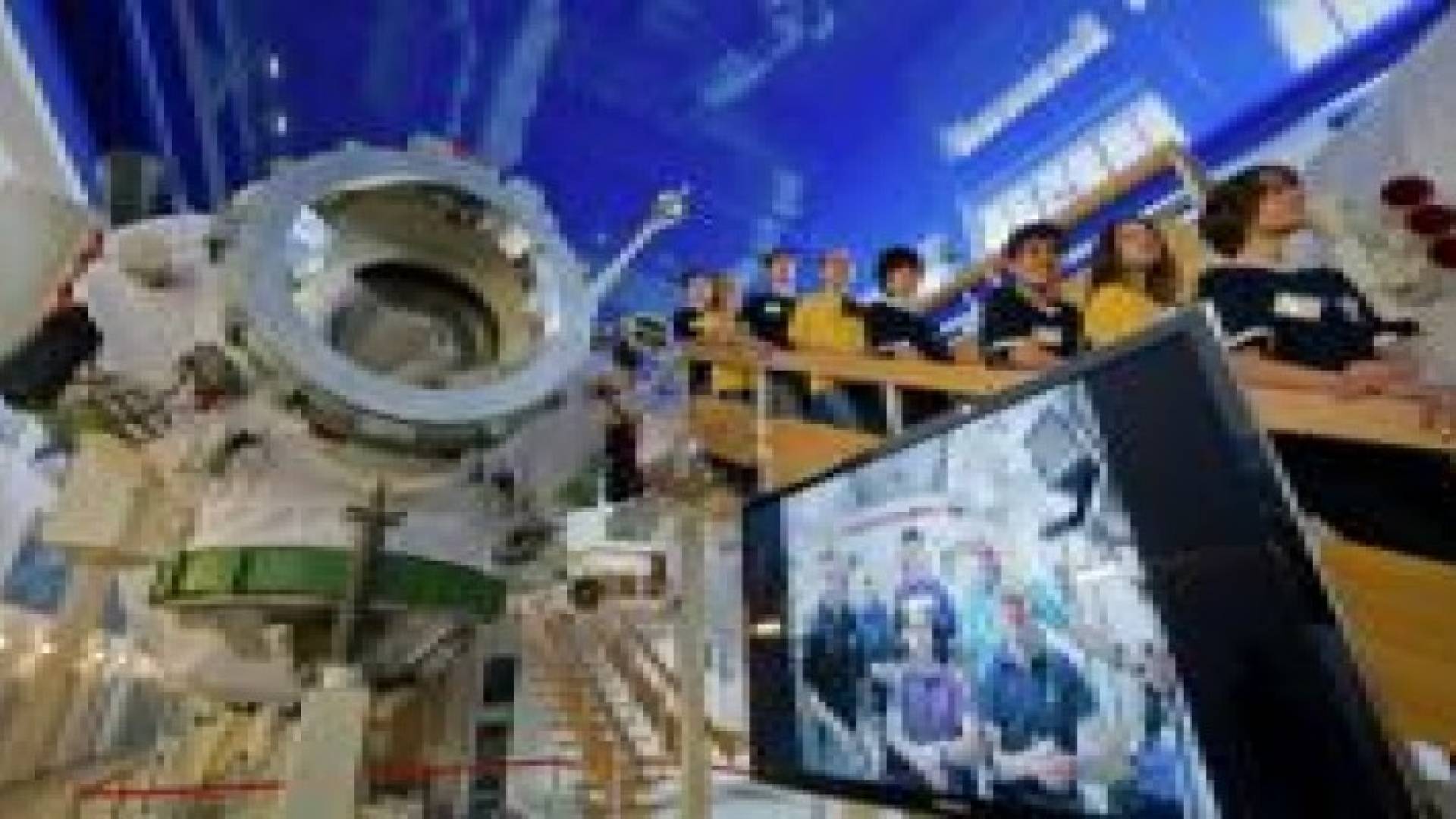 رائدا فضاء من الولايات المتحدة واليابان يبدآن تدريباتهما في مدينة النجوم