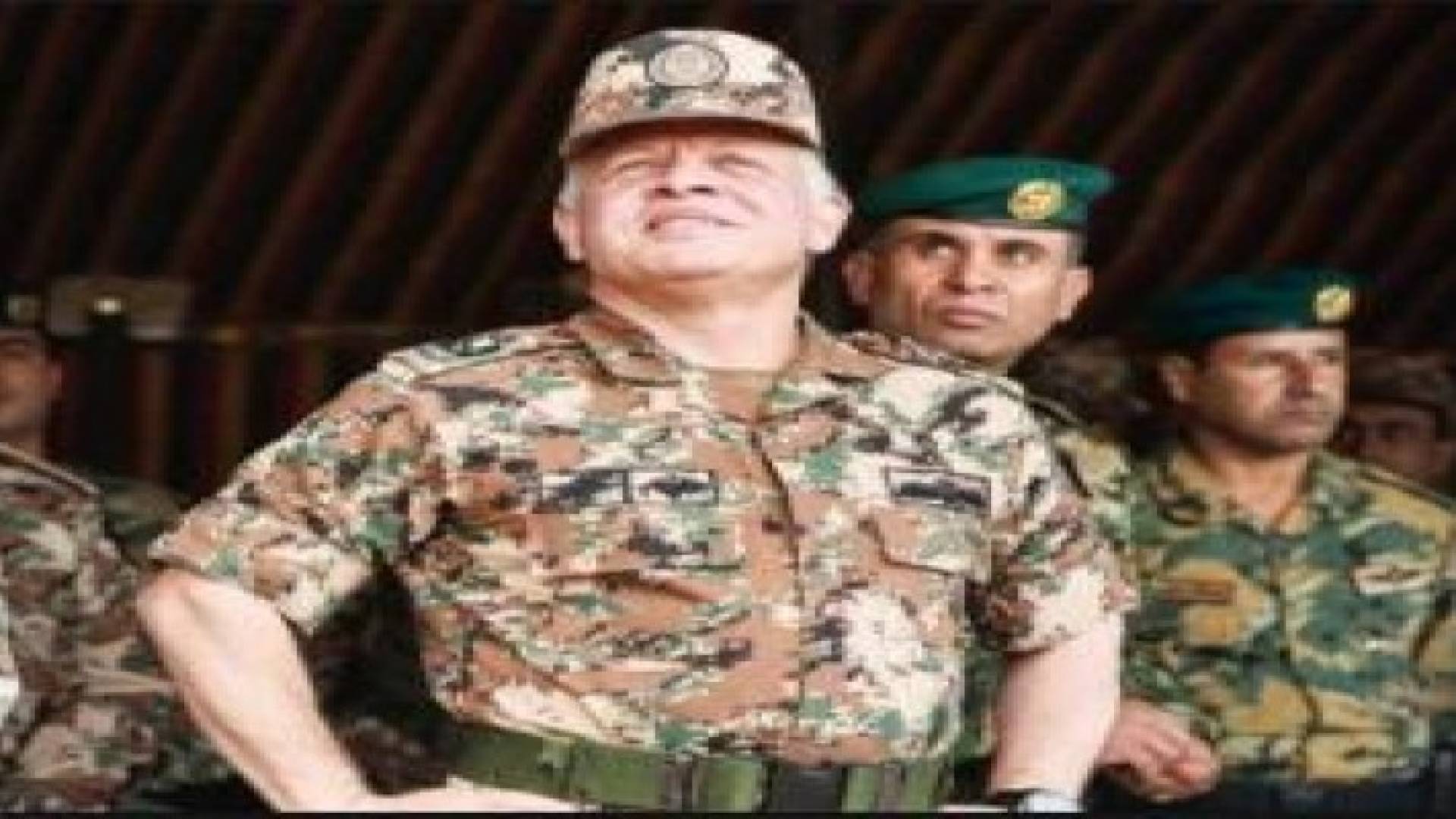 الملك يتابع تمرينا عسكريا بحريا في العقبة