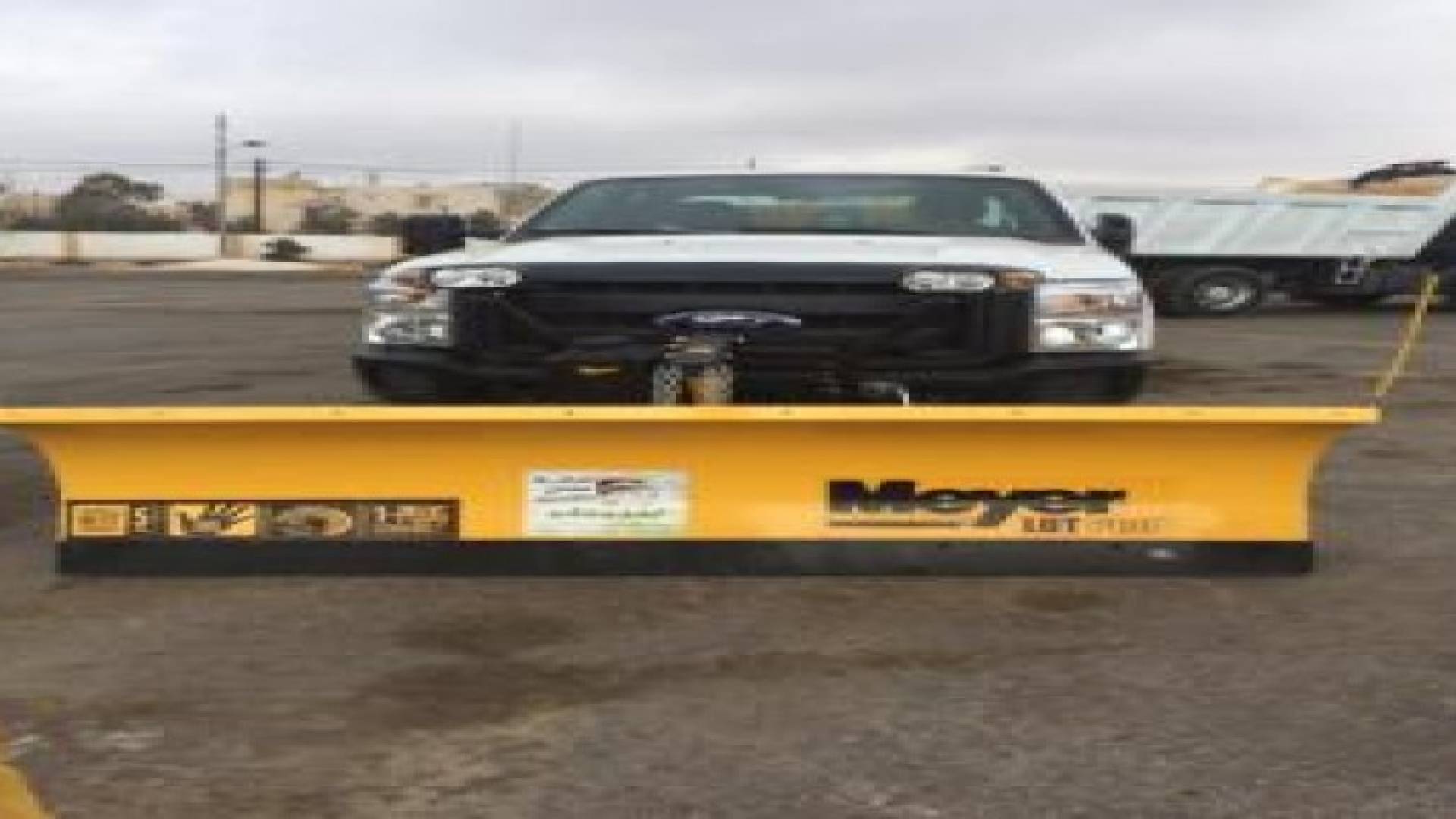 الأمانة تعلن الطوارئ القصوى و140 آلية جاهزة للتعامل مع الظروف الجوية المتوقعة ..صور