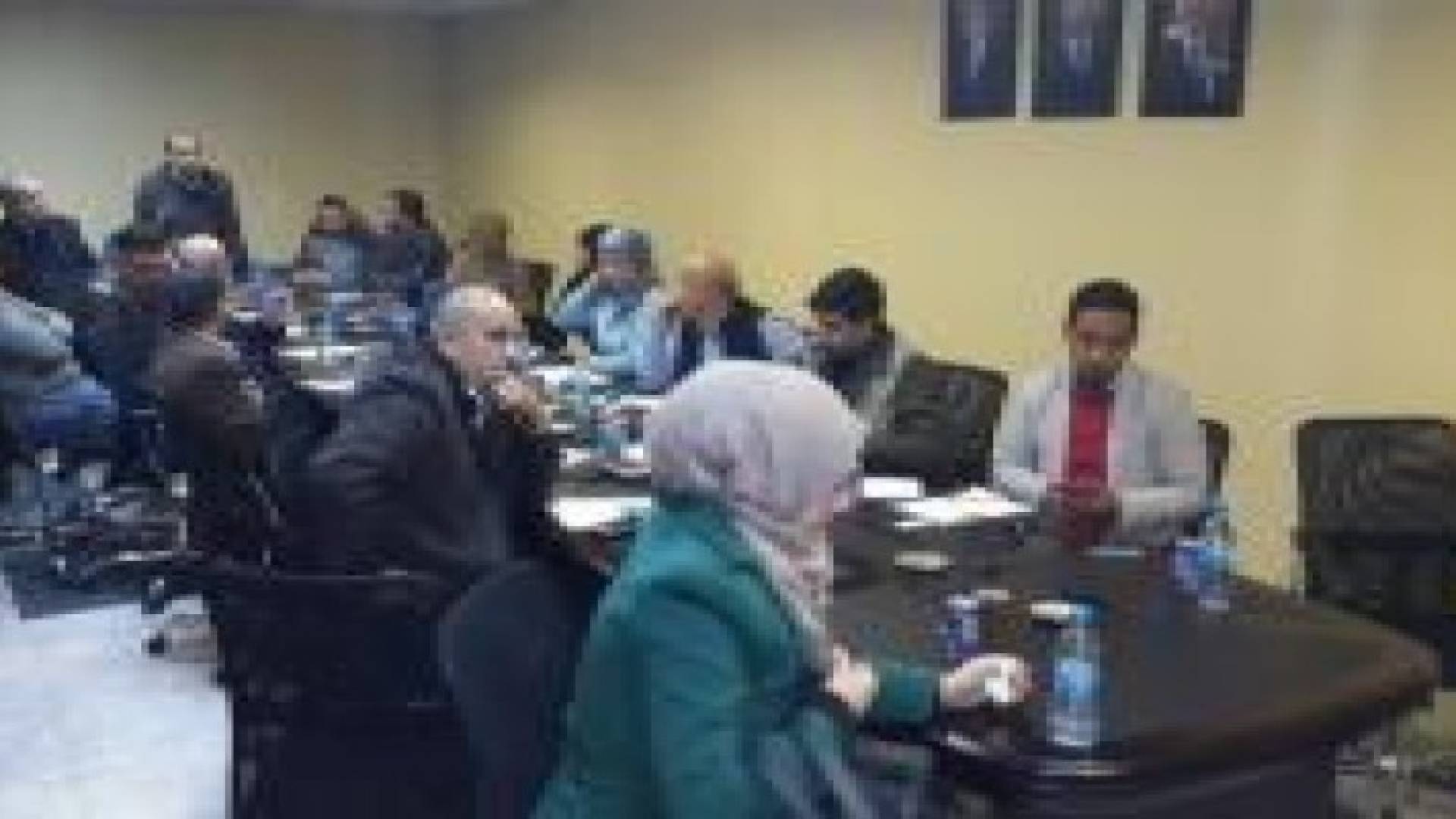 "شركات التوظيف" تطالب بإلغاء إتفاقية " شركة تكامل القابضة " السعودية