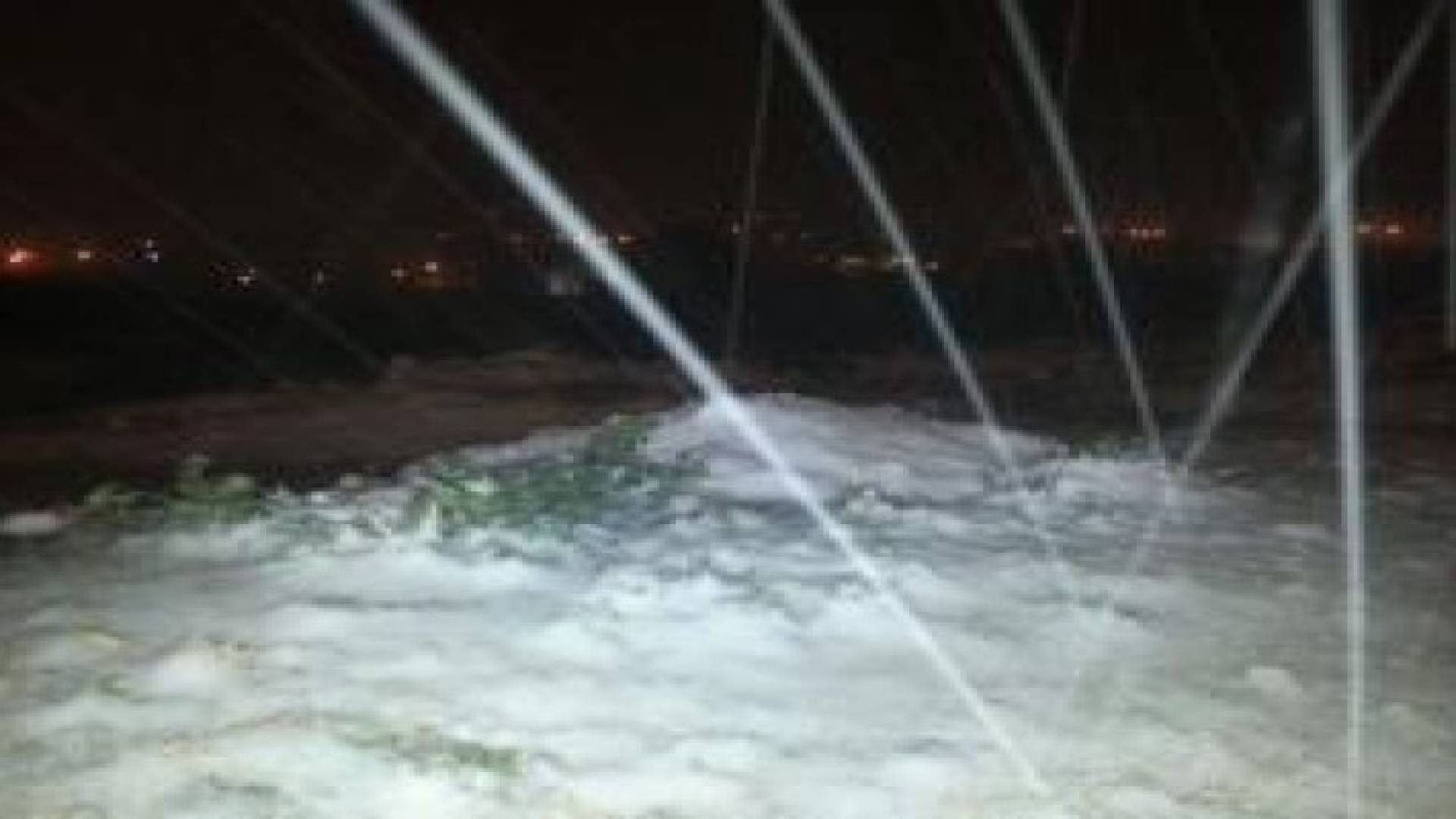 شاهد بالصور تساقط الثلوج في منطقة تلاع العلي بالعاصمة عمان