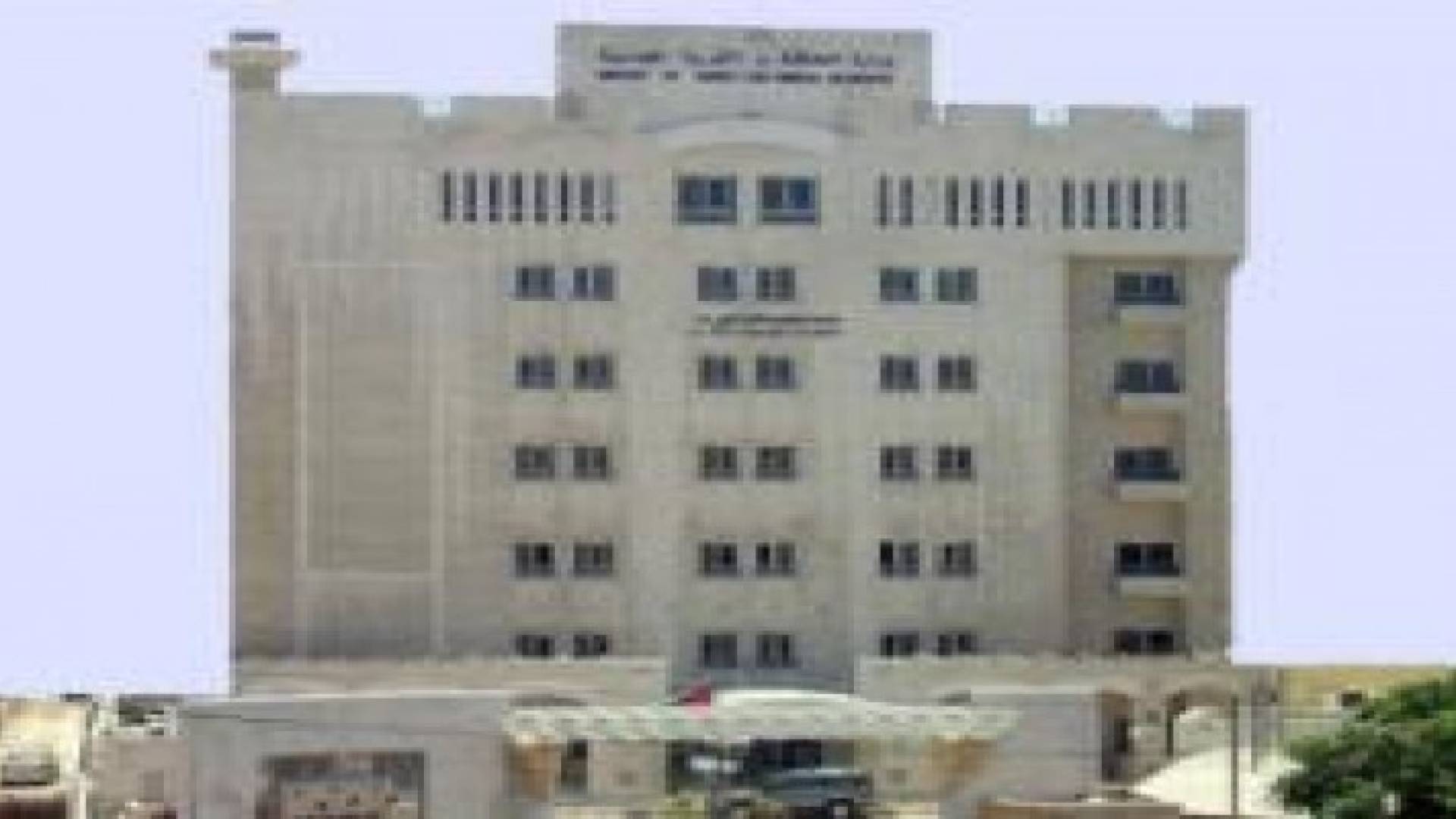 وزارة الطاقة تكشف على أغلبية محطات المحروقات في المملكة