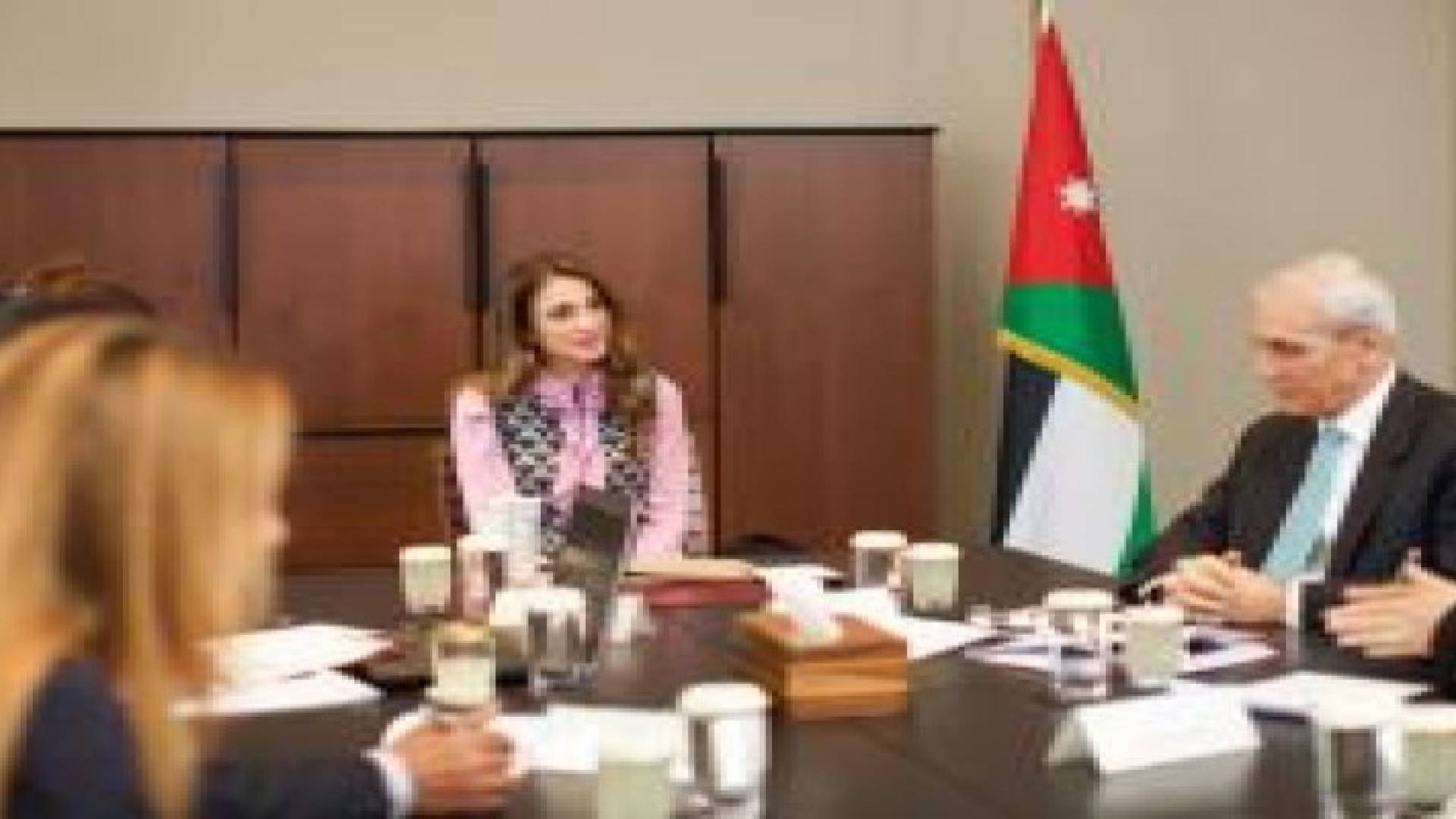 الملكة رانيا تترأس اجتماع مجلس أمناء جمعية جائزة الملكة رانيا العبدالله
