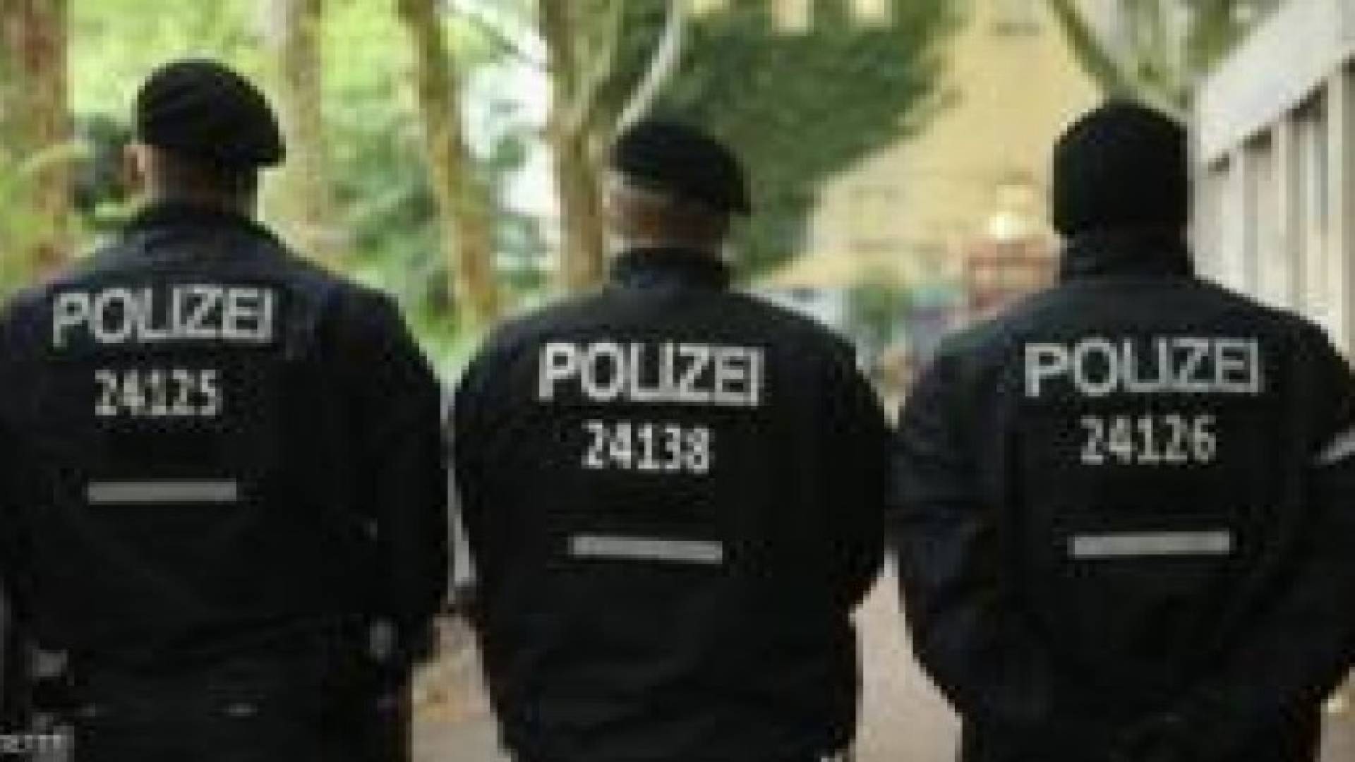 الشرطة الألمانية تلاحق شخصا اشترى "مواد تنظيف"