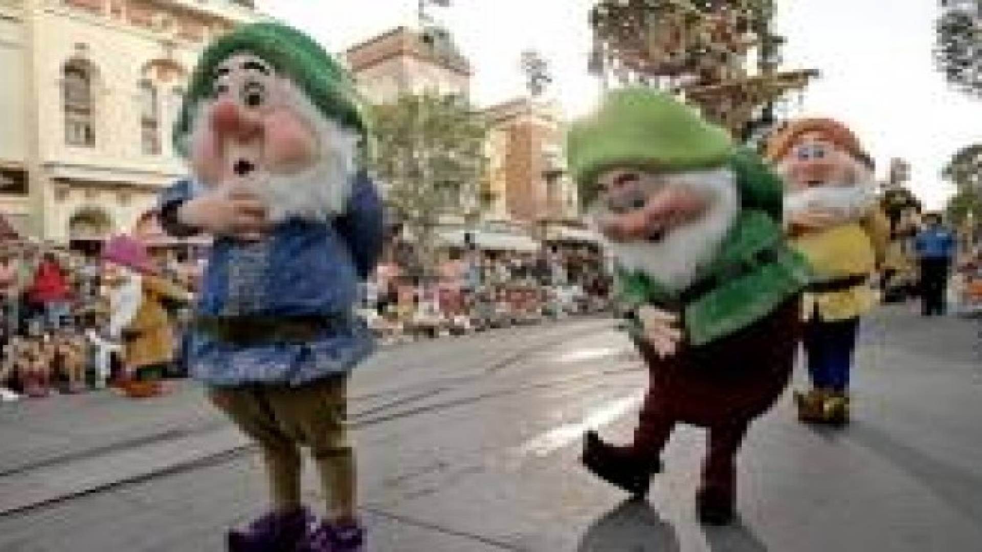 باريس تعتقل مسلحا في فندق بمدينة ديزني لاند