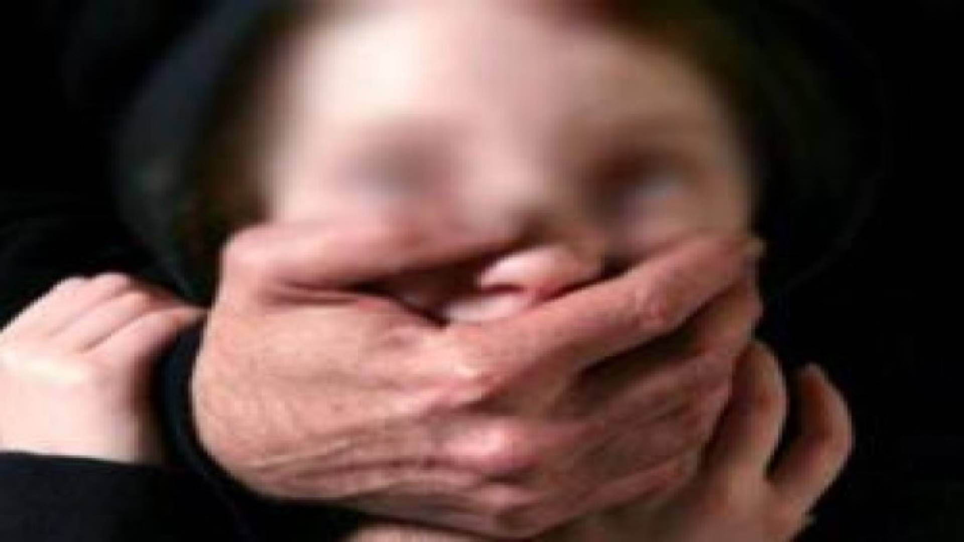 الحبس لامراة وشريكها خطفا طفلة مقابل فدية 40 الف دينار .. تفاصيل