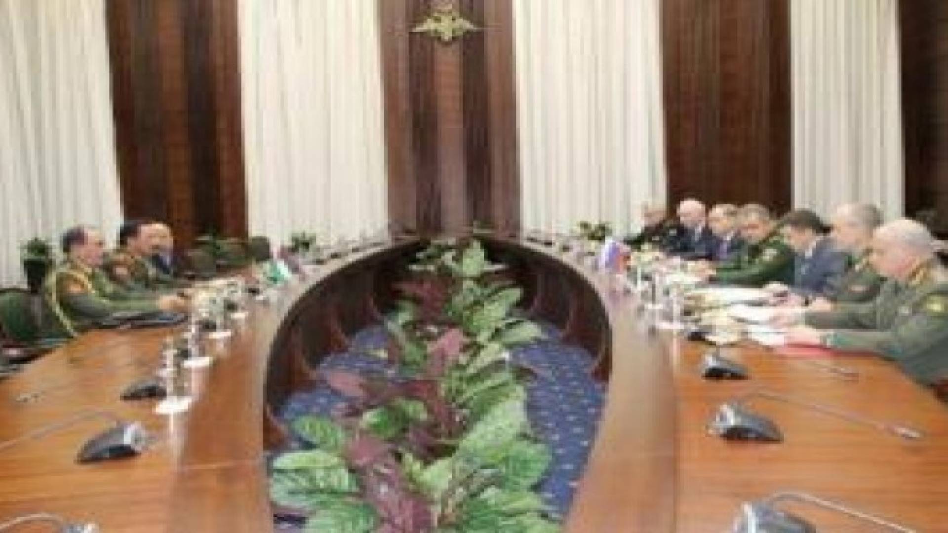 الزبن يعود إلى عمان بعد زيارة إلى موسكو